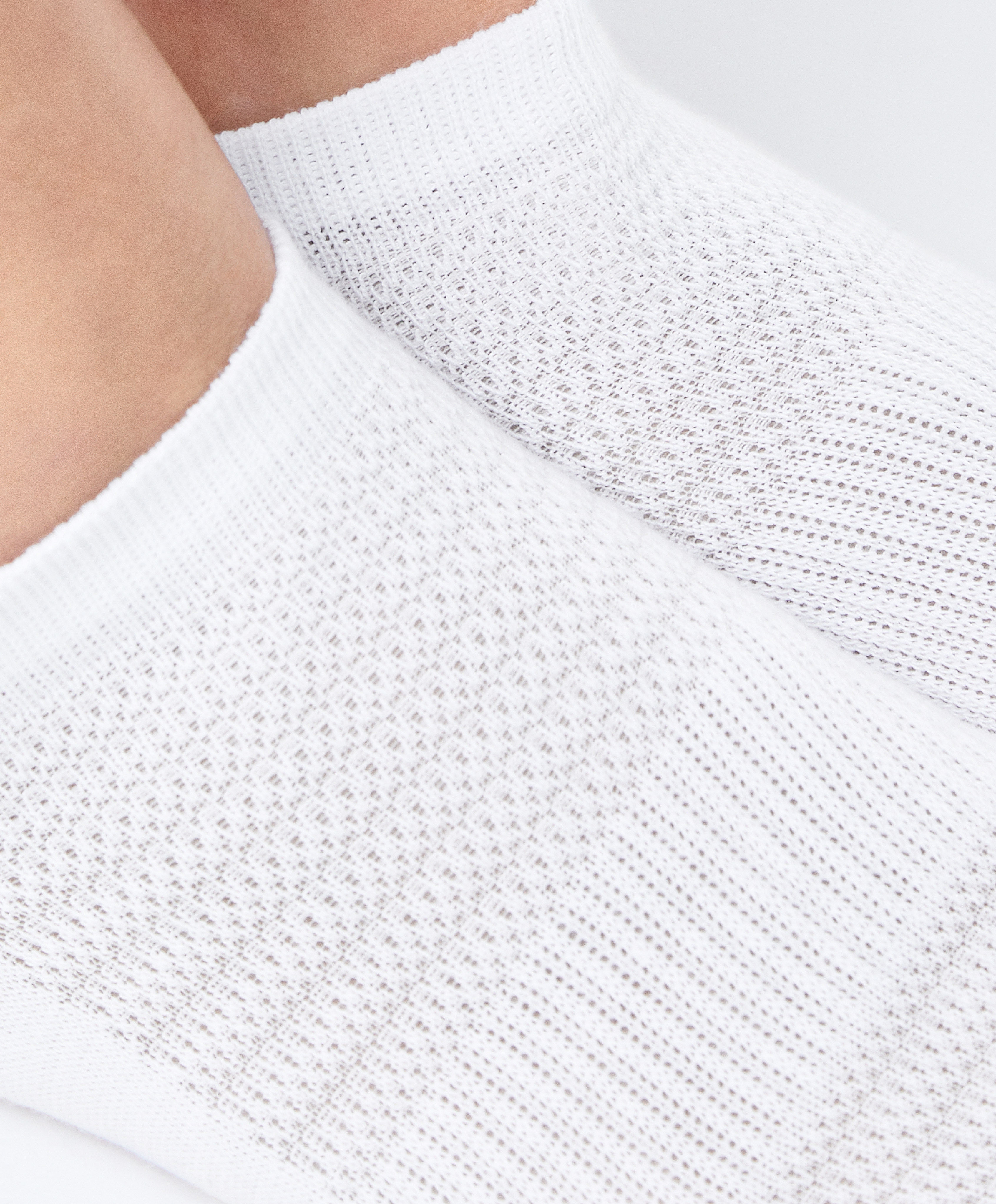 3 pairs of tab cotton blend sports sneaker socks