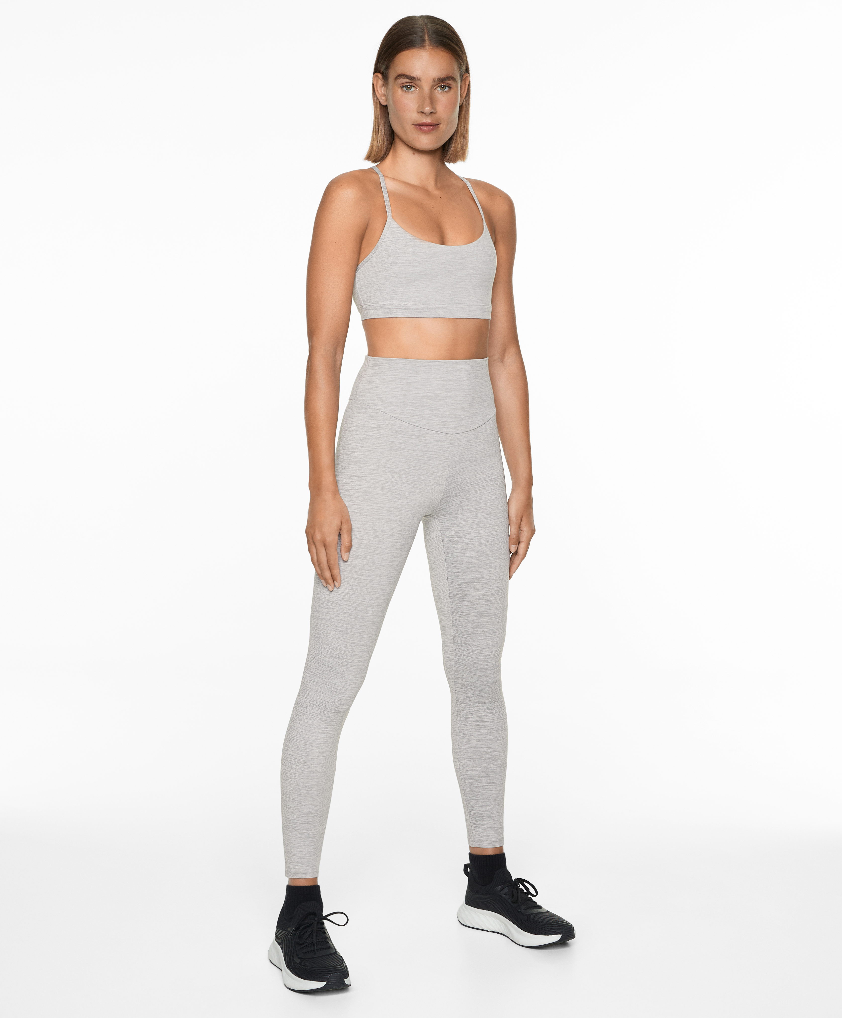 Low-support Comfortlux sports bra with cups
