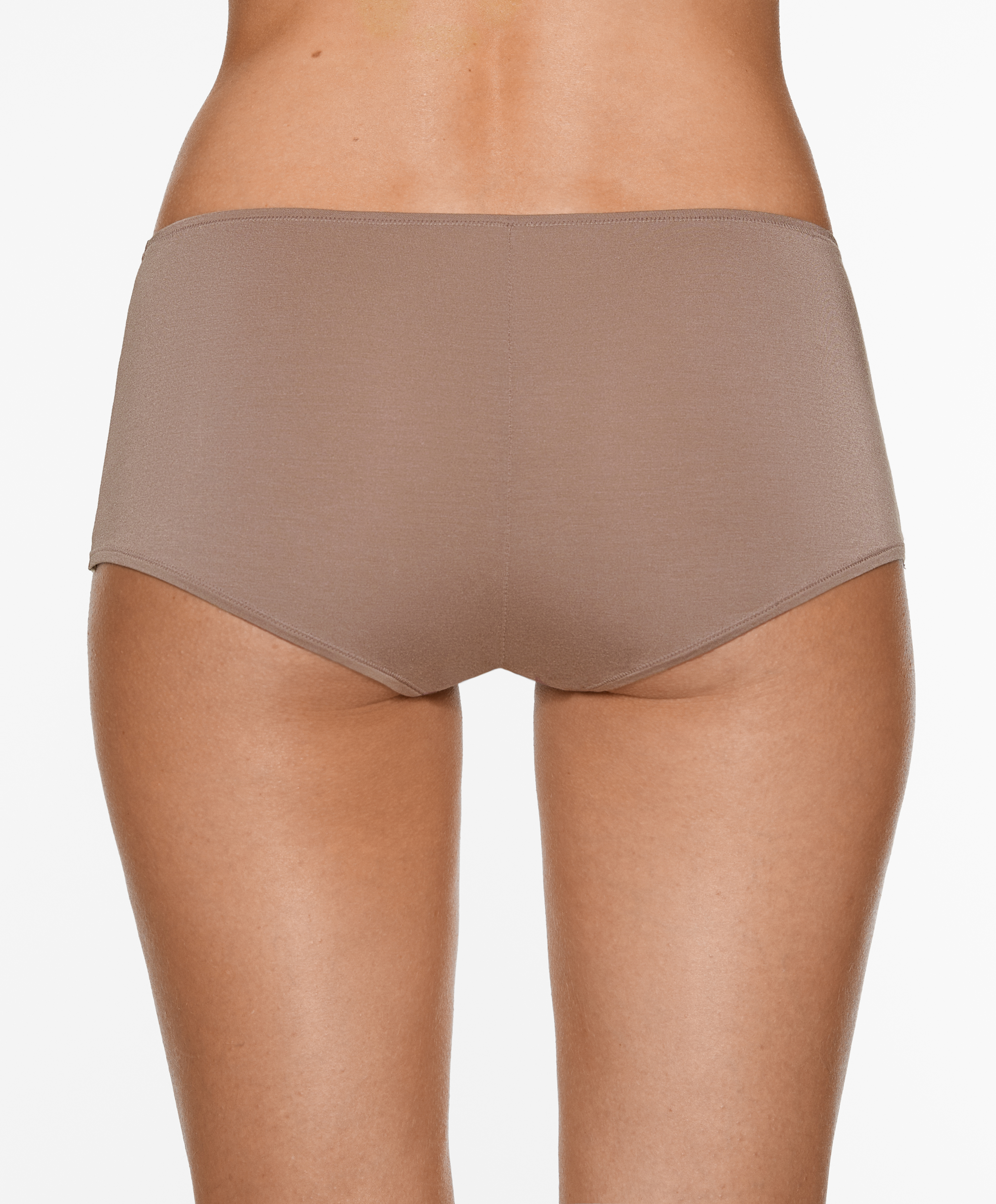 2 boyshort briefs in a modal blend and 16% silk