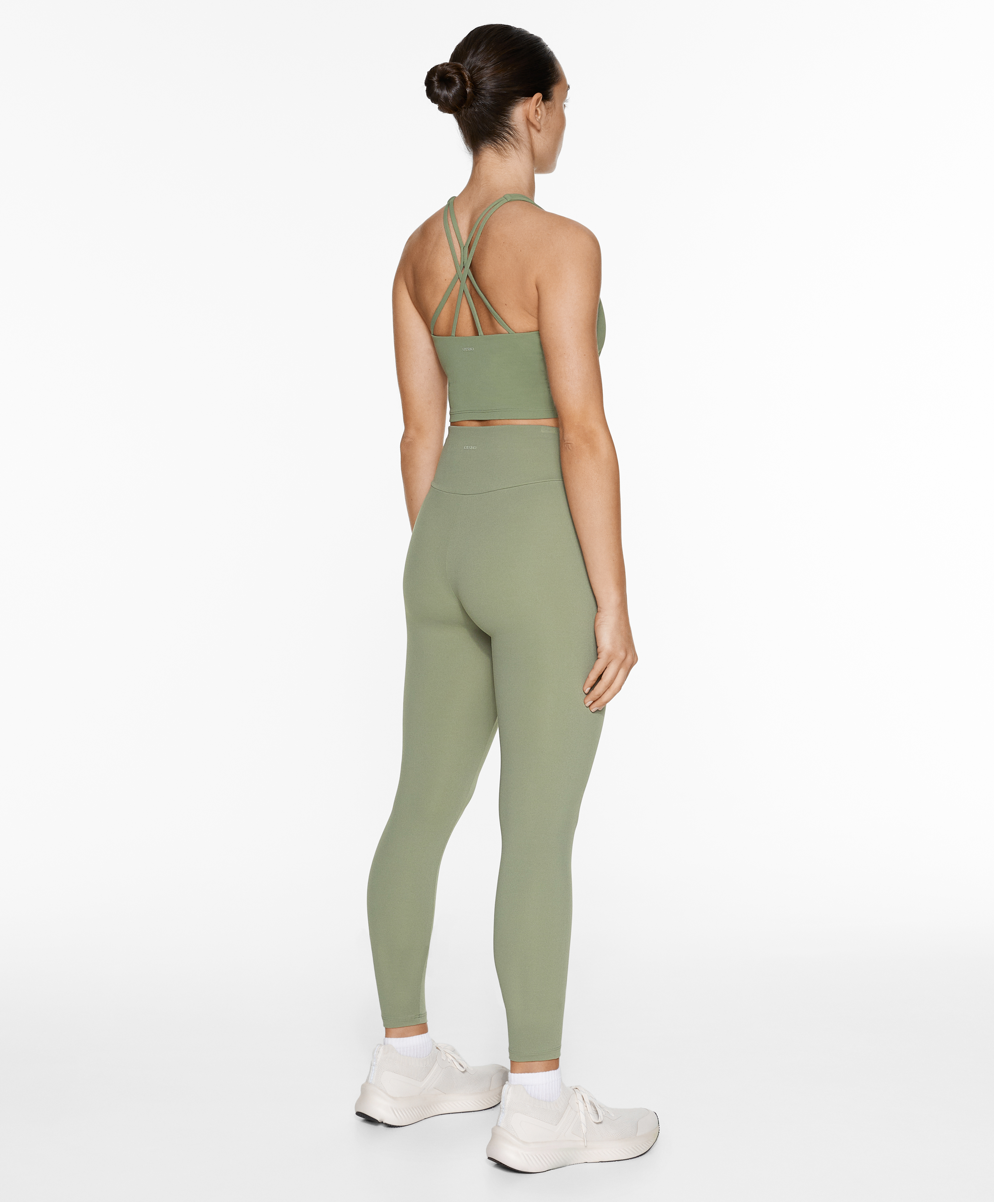 Comfortlux strap tank top with cups