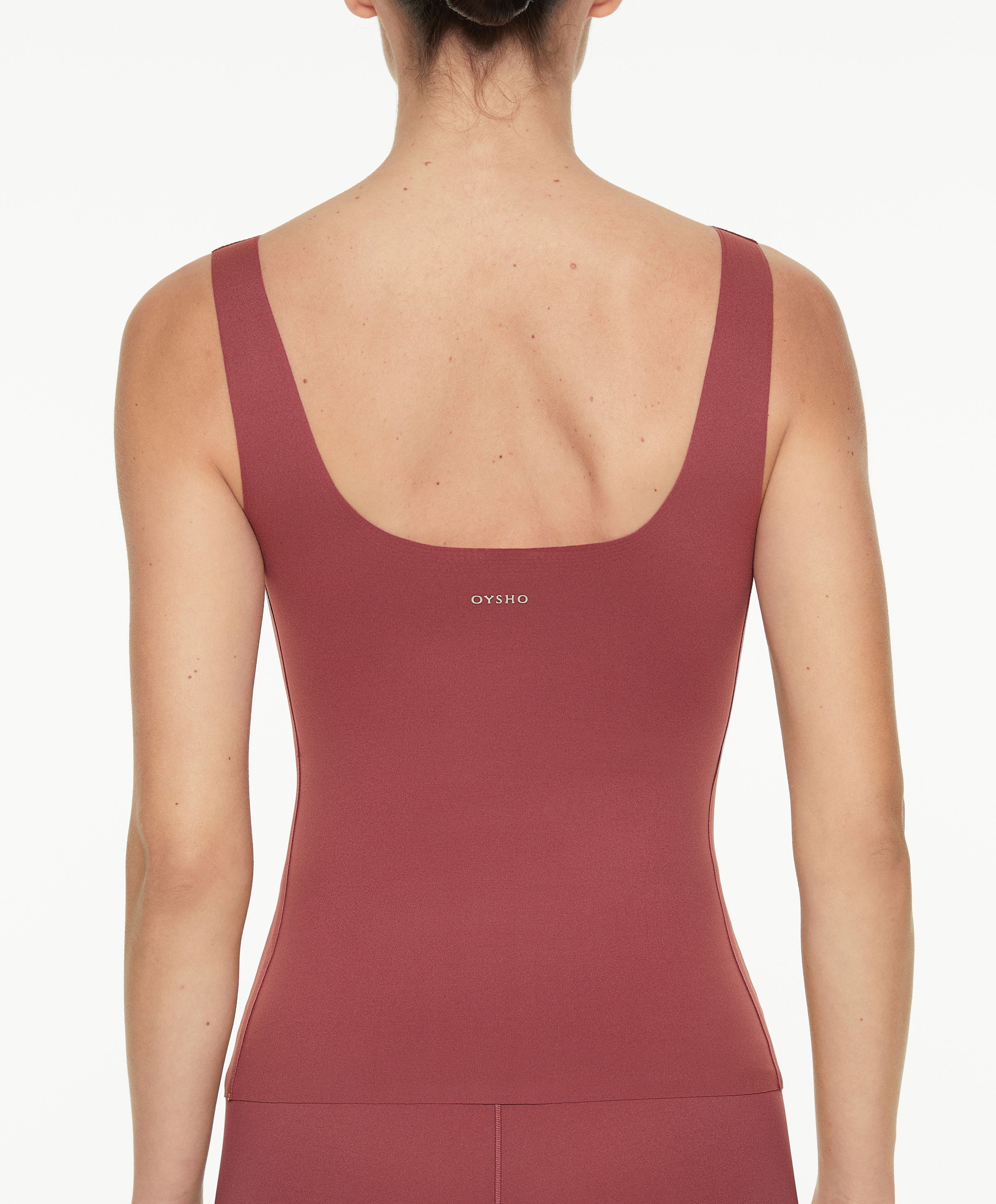 Perfect-adapt vest top with cups