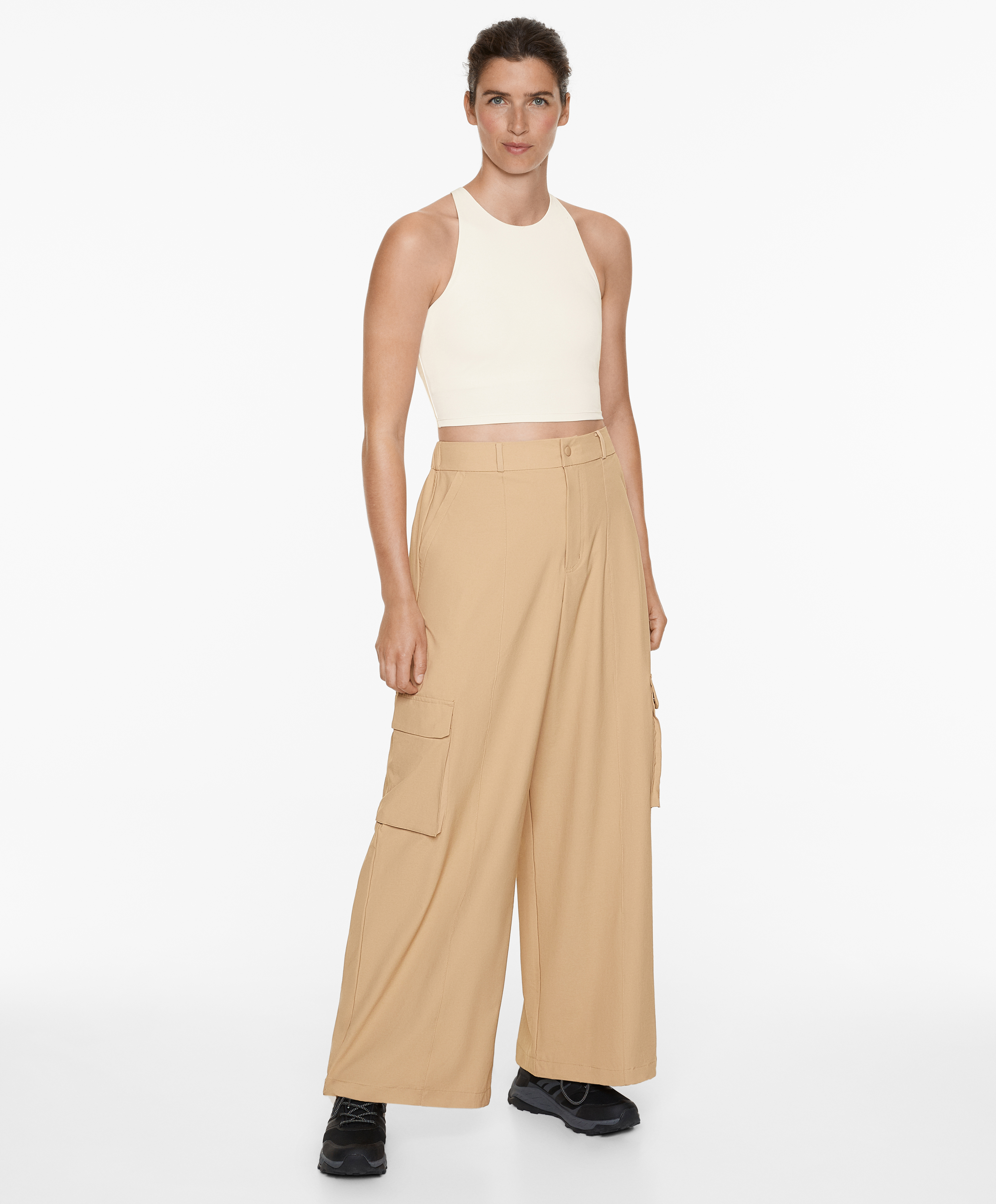 Wide-leg cargo trousers