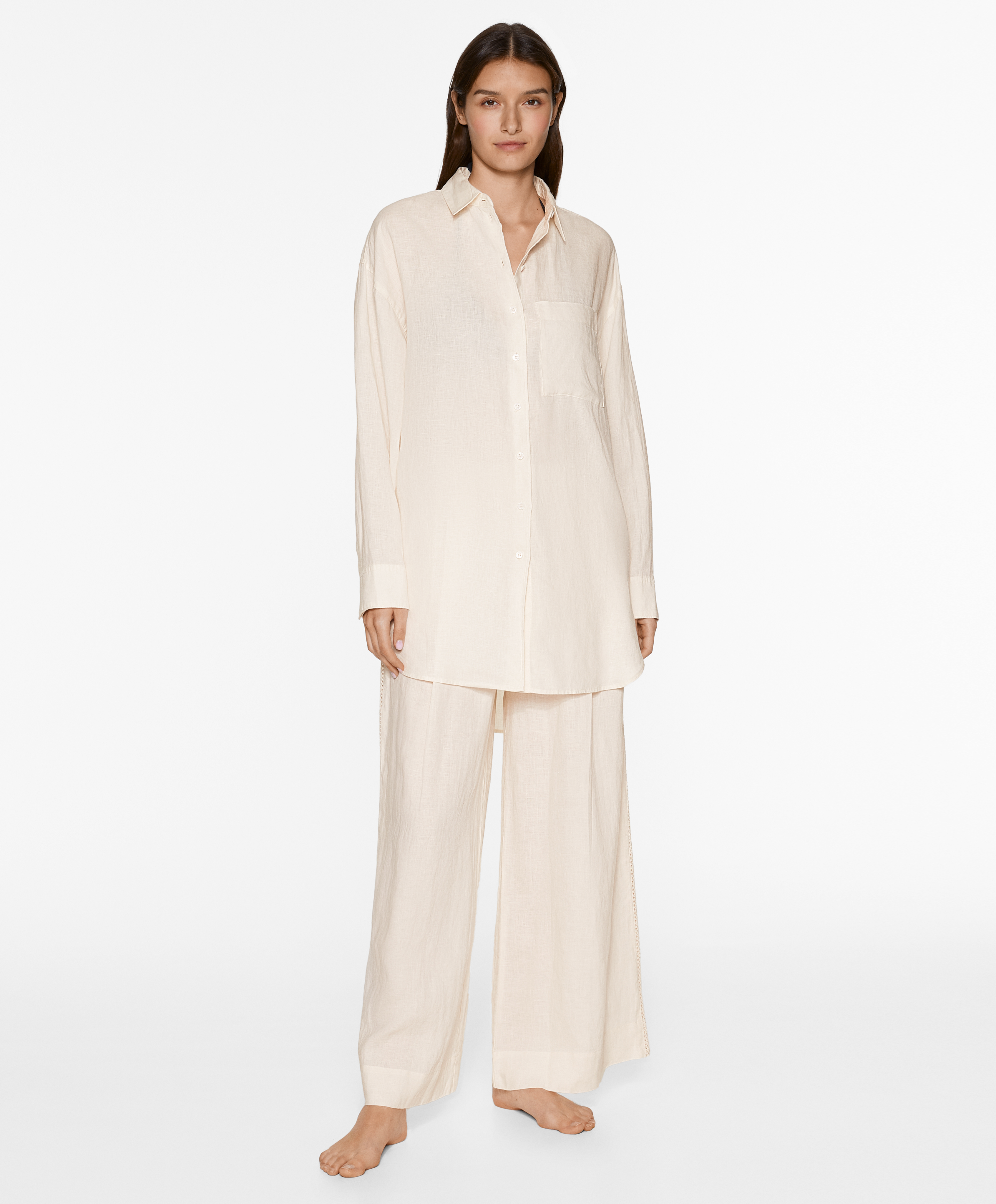 Oversize long-sleeved 100% linen shirt