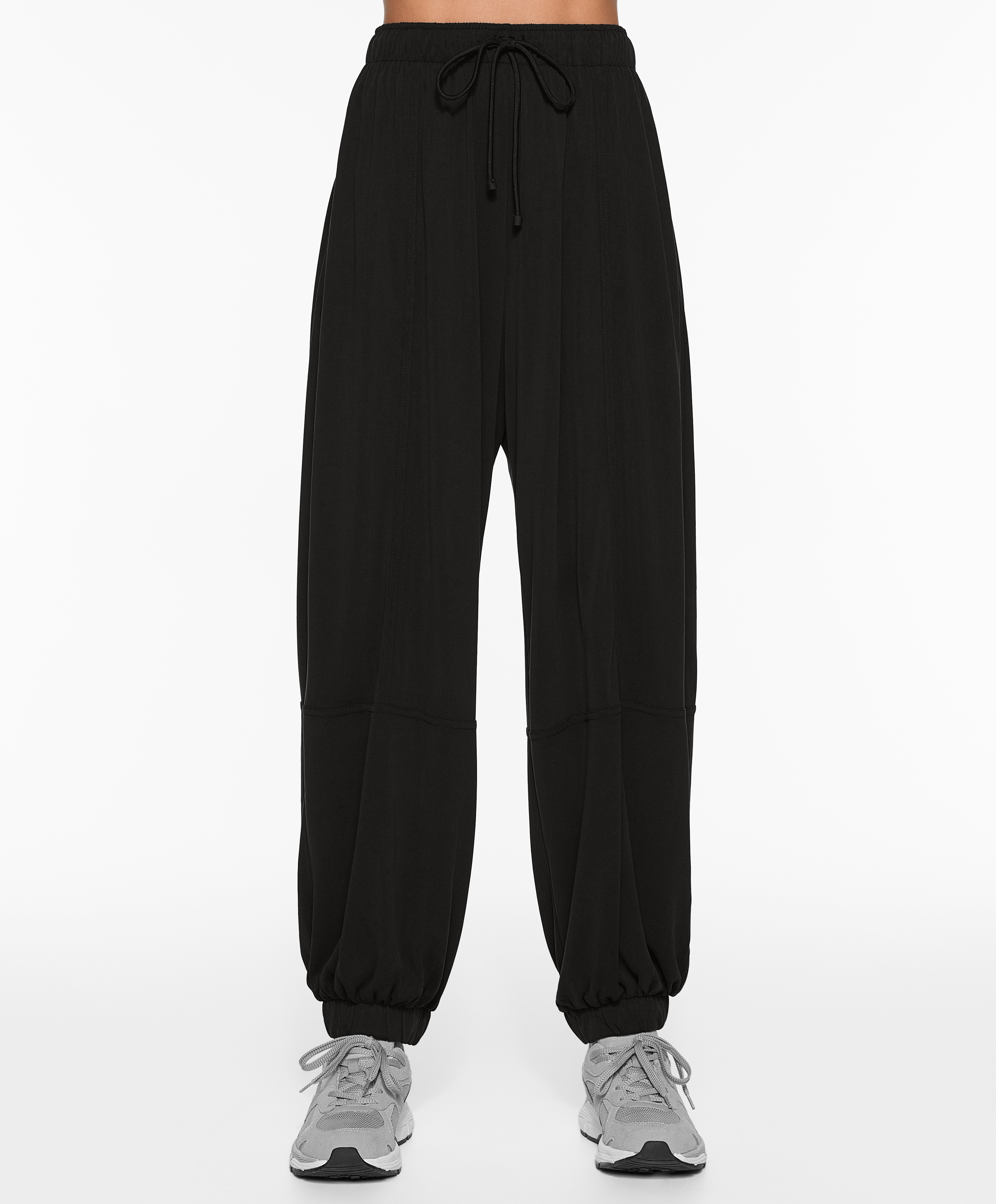 Extra-wide joggers with modal