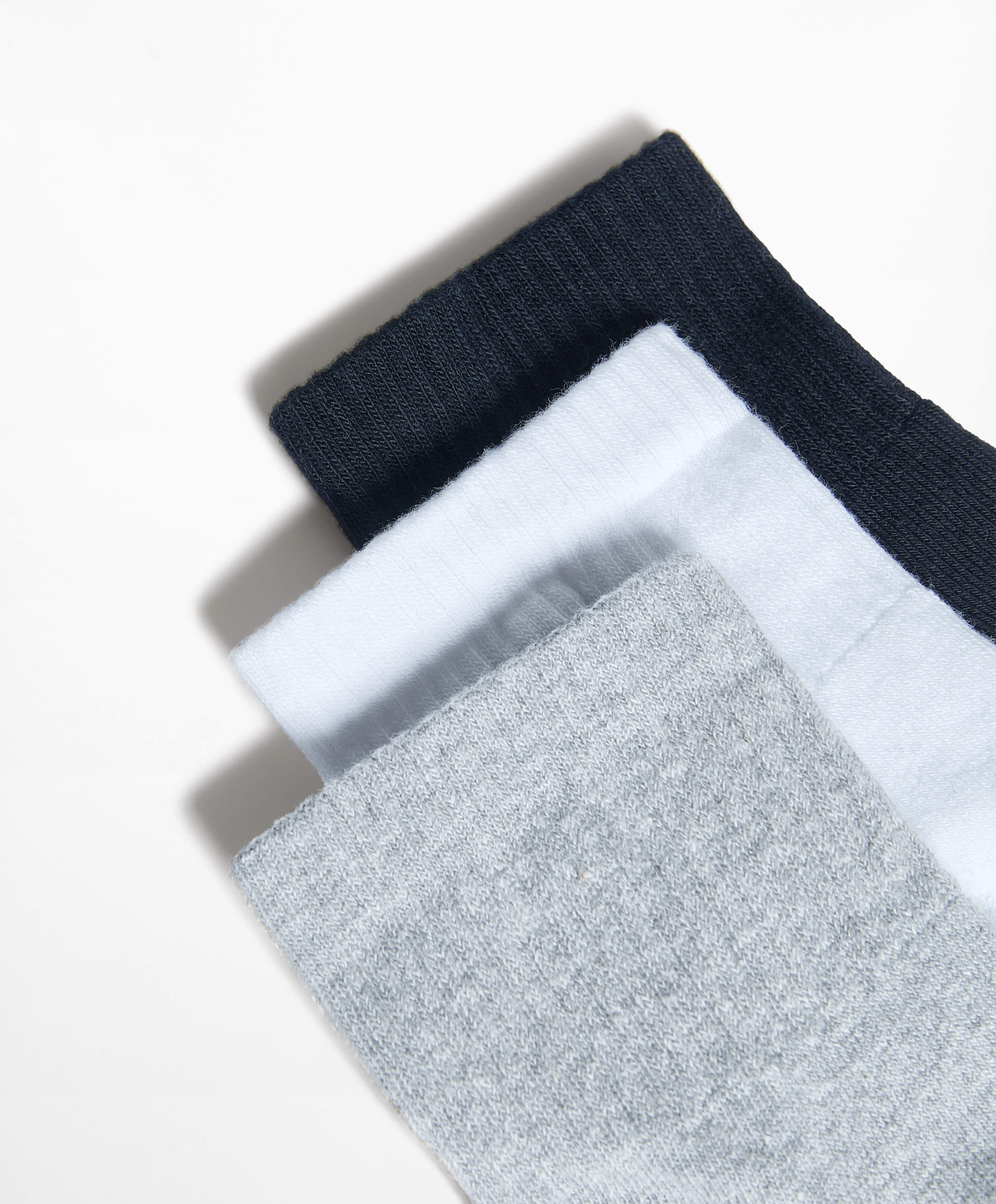 3 pairs of cotton blend quarter sports socks