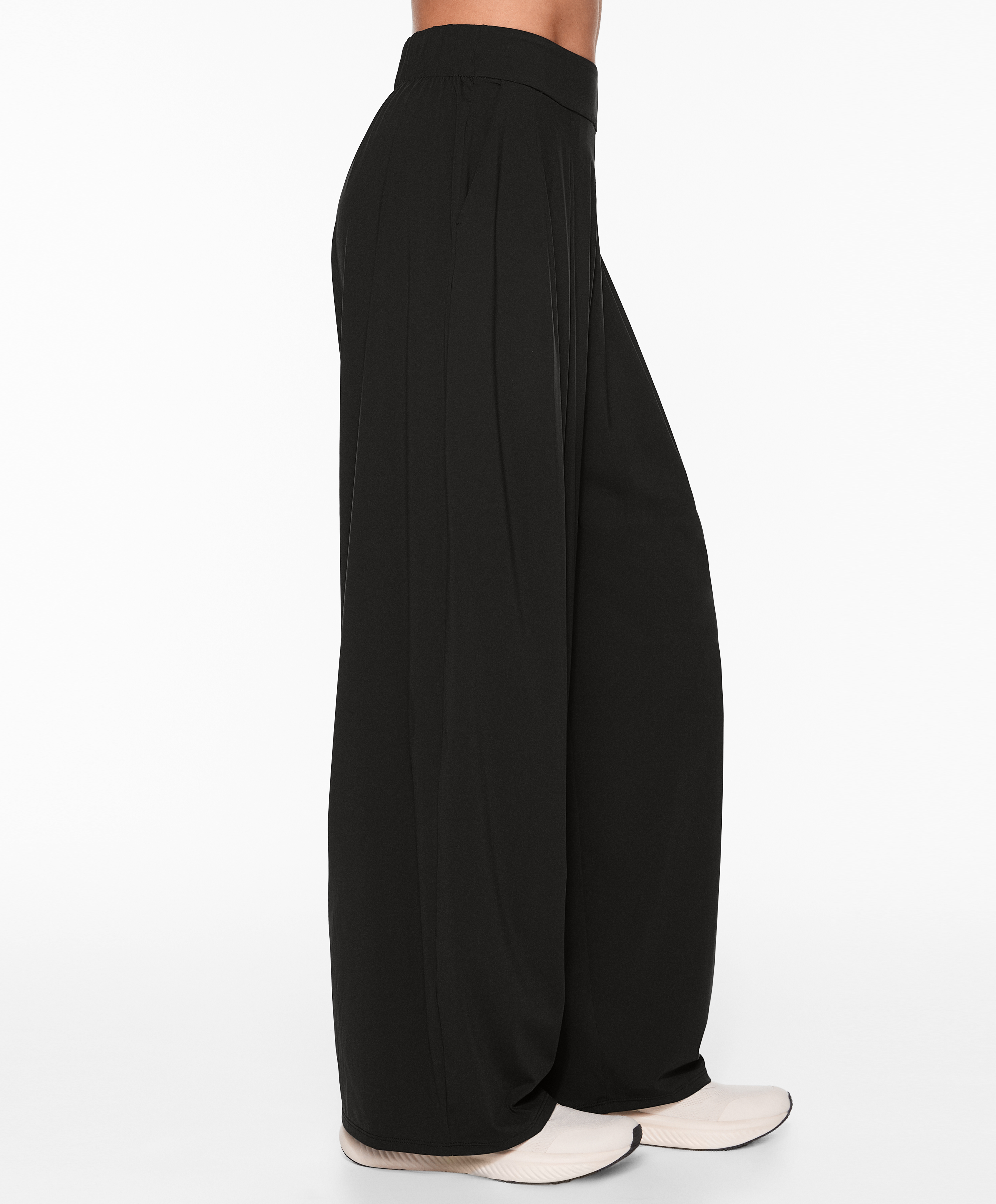 Light touch oversize balloon trousers