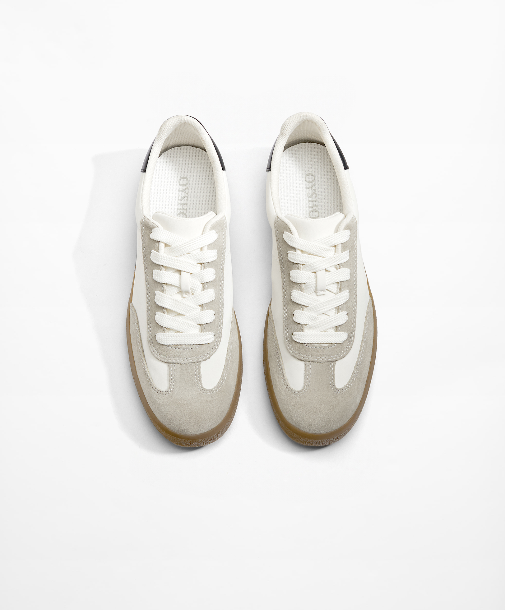 Trainers with nylon and split-leather pieces