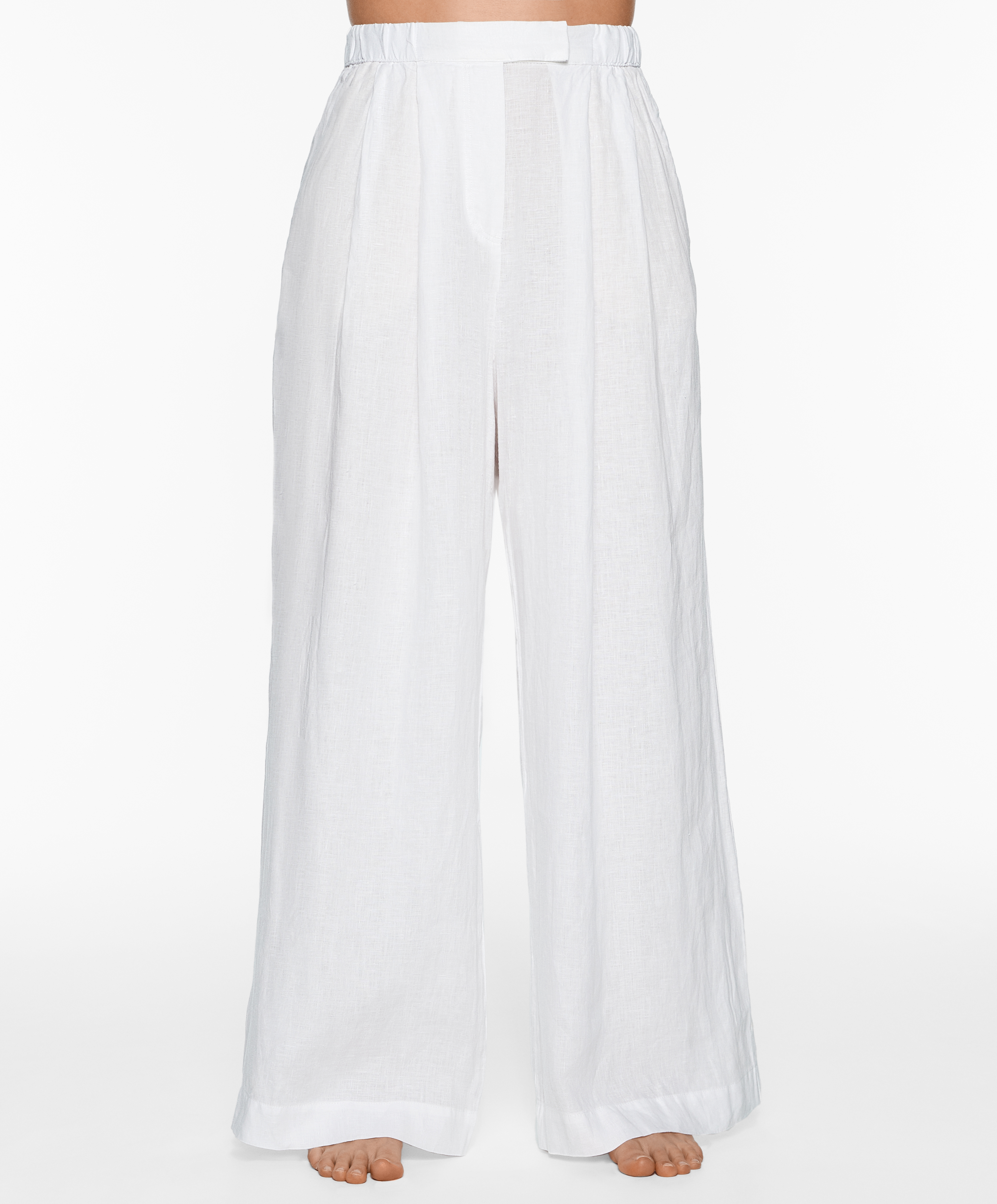 Tailored-fit 100% linen trousers