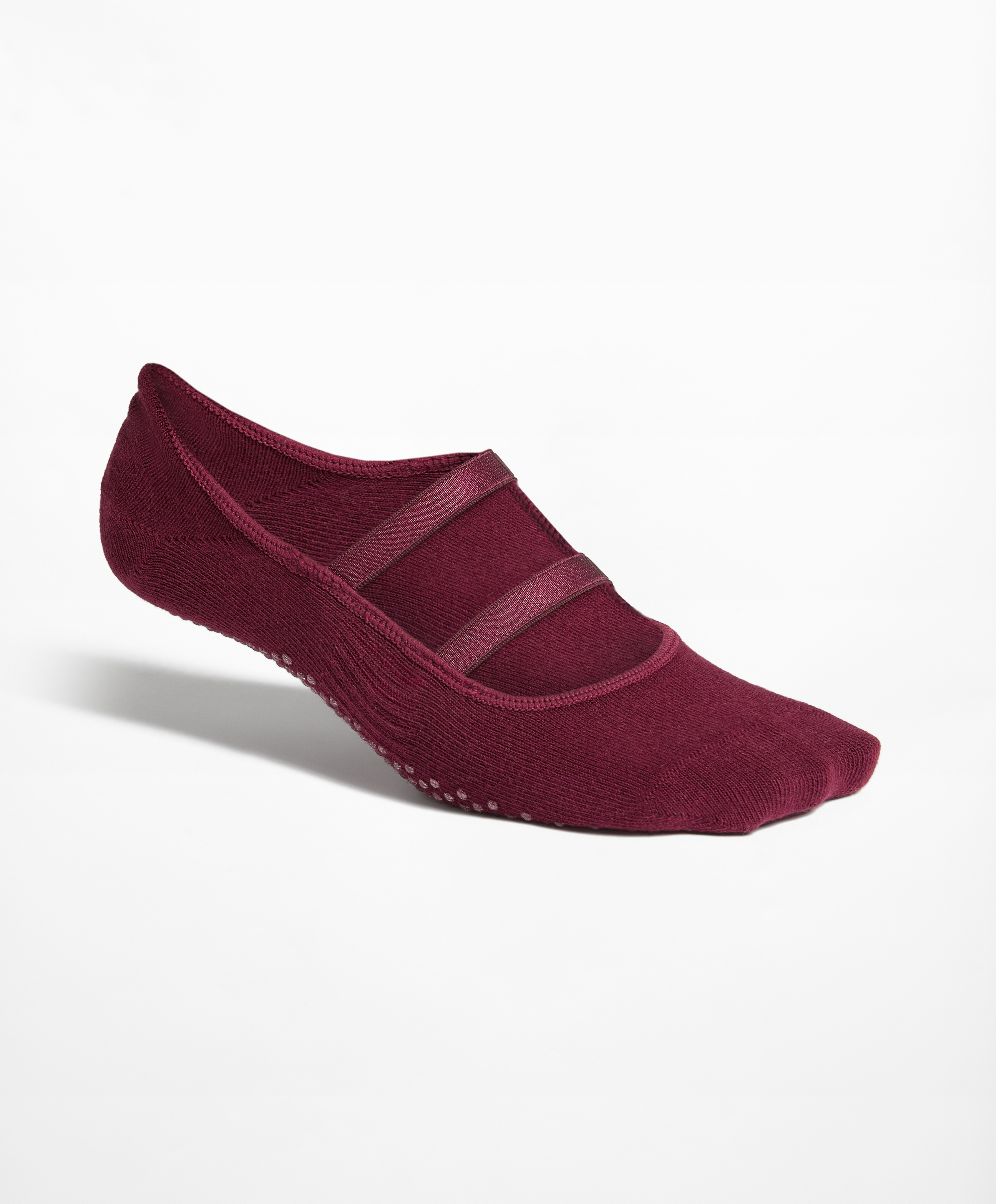Cotton blend yoga and Pilates socks with parallel straps