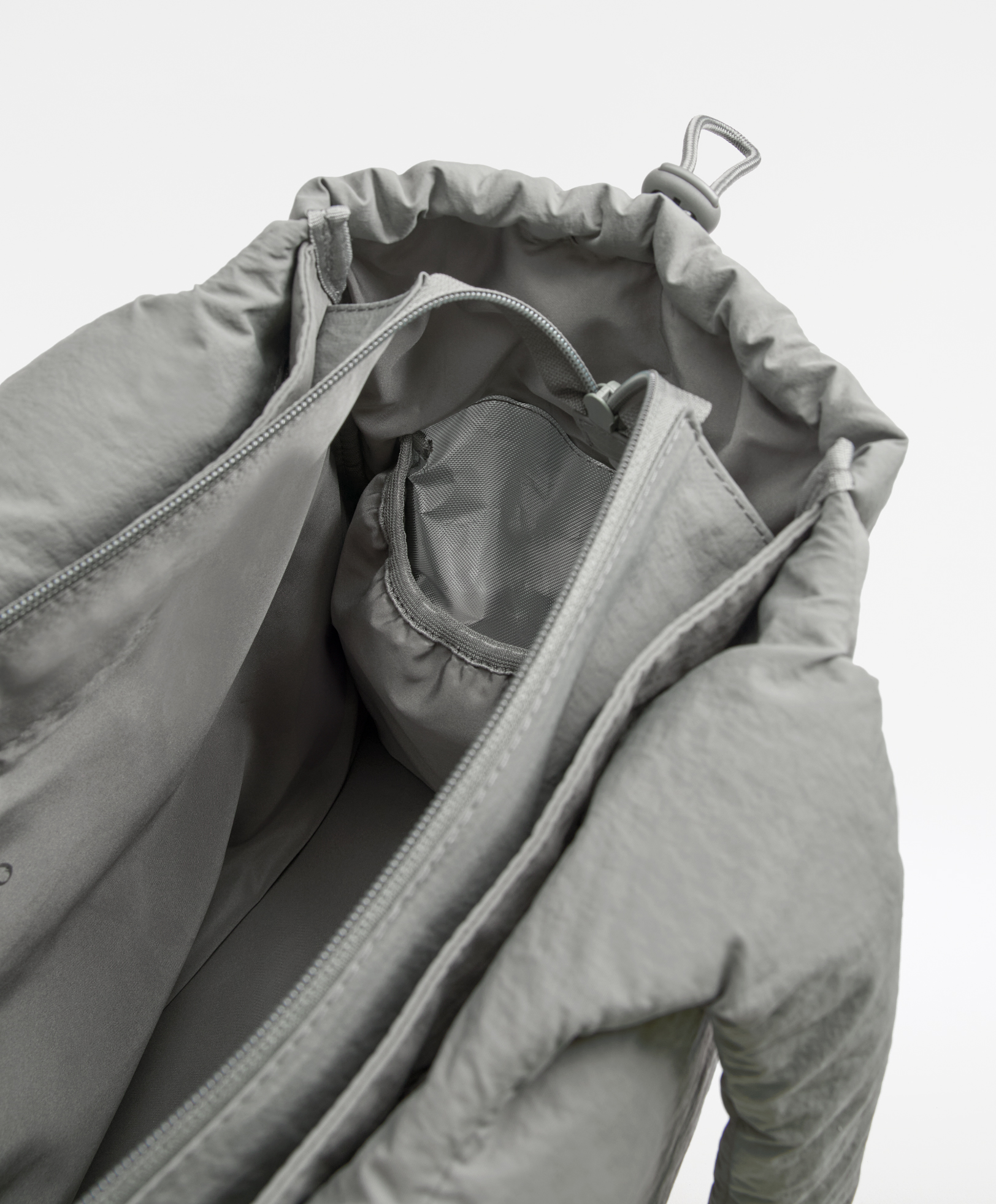 Soft bag with thermal pocket