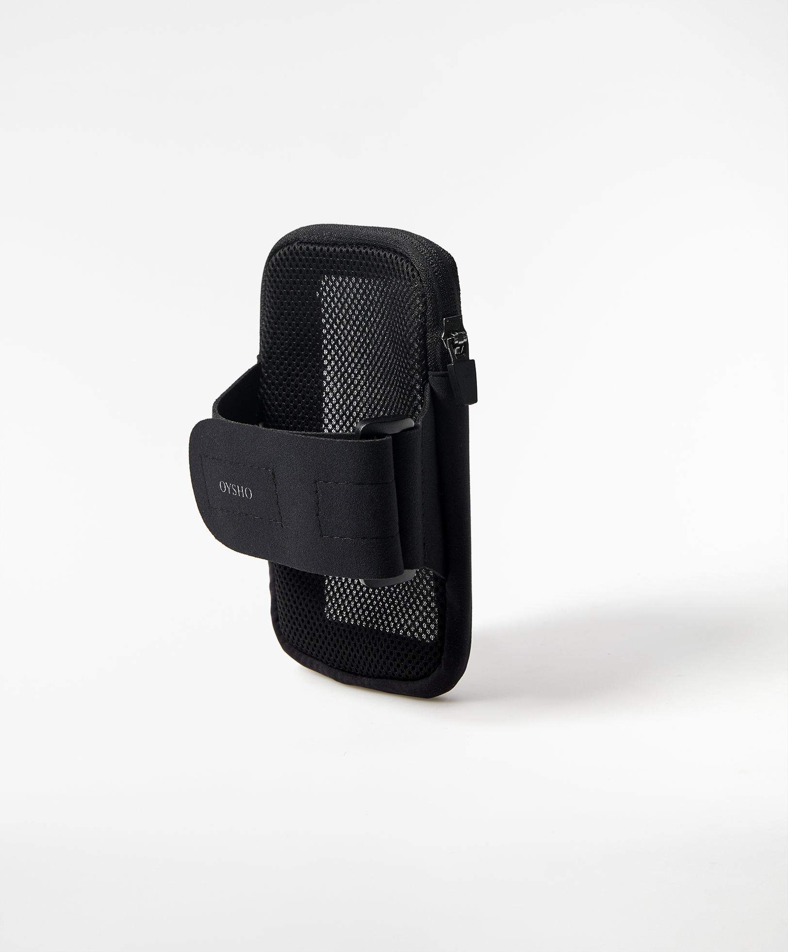 Touchscreen mobile phone armband