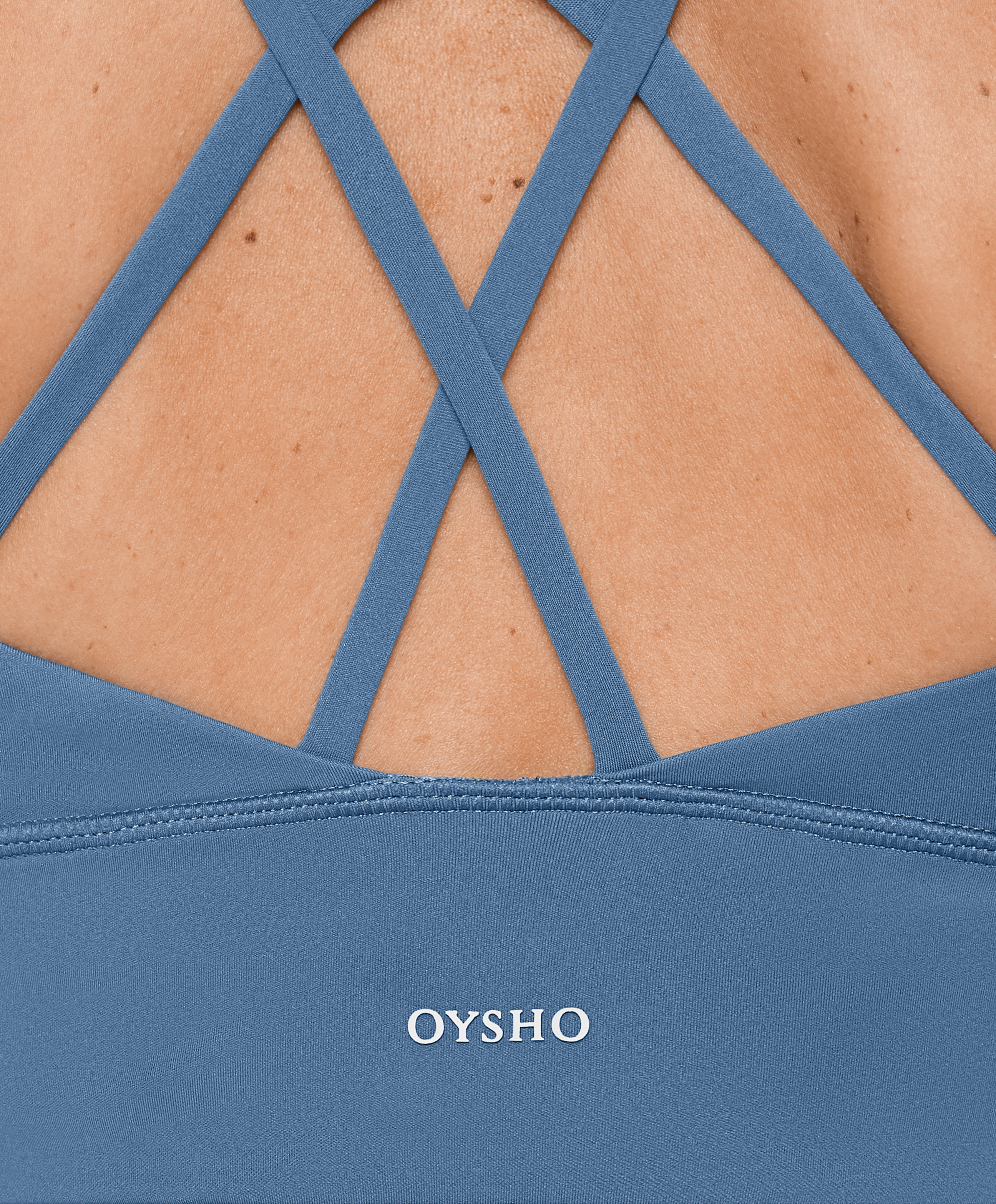 Medium-support comfortlux sports bra with cups