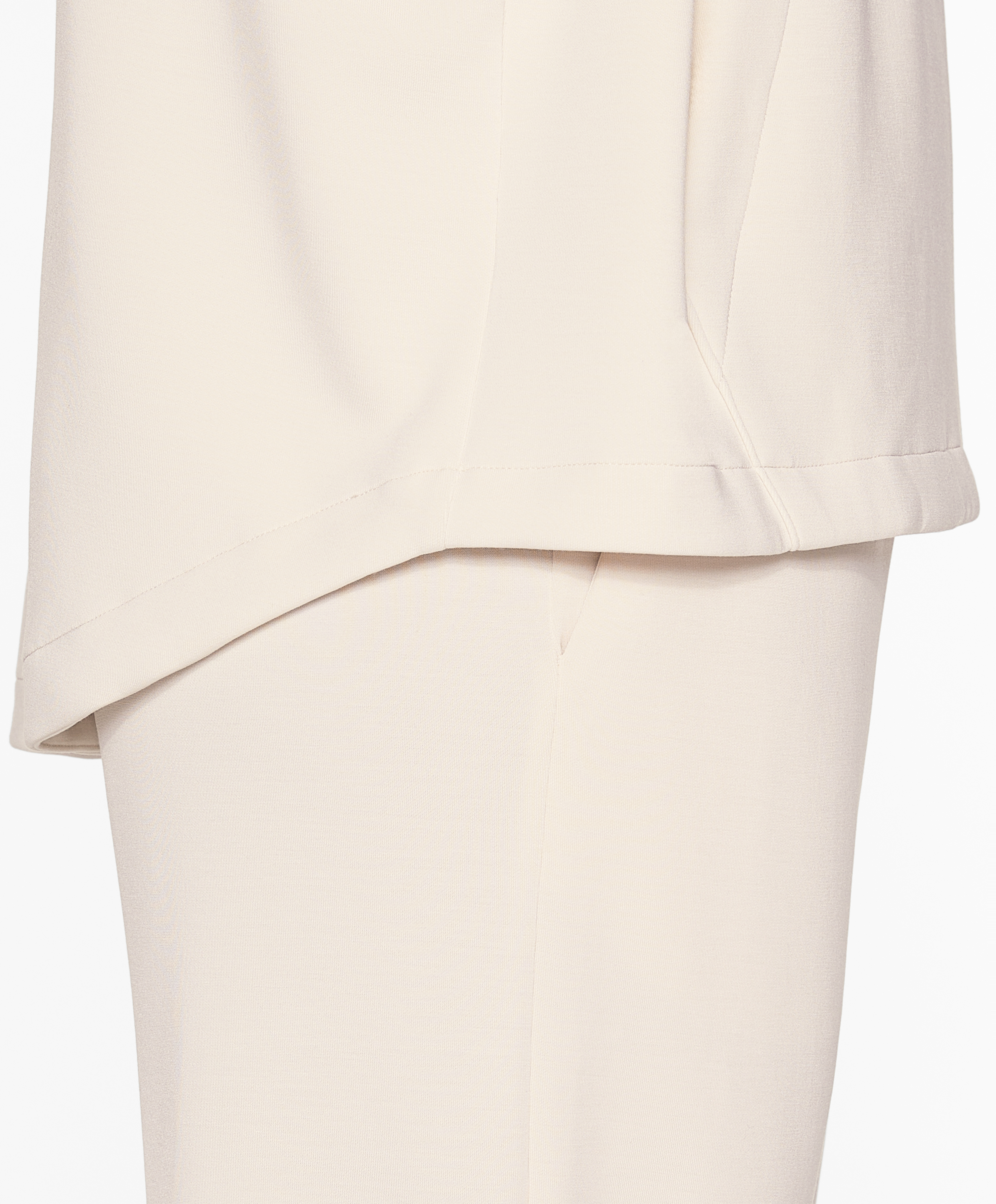 Soft-touch sweatshirt with modal and zip