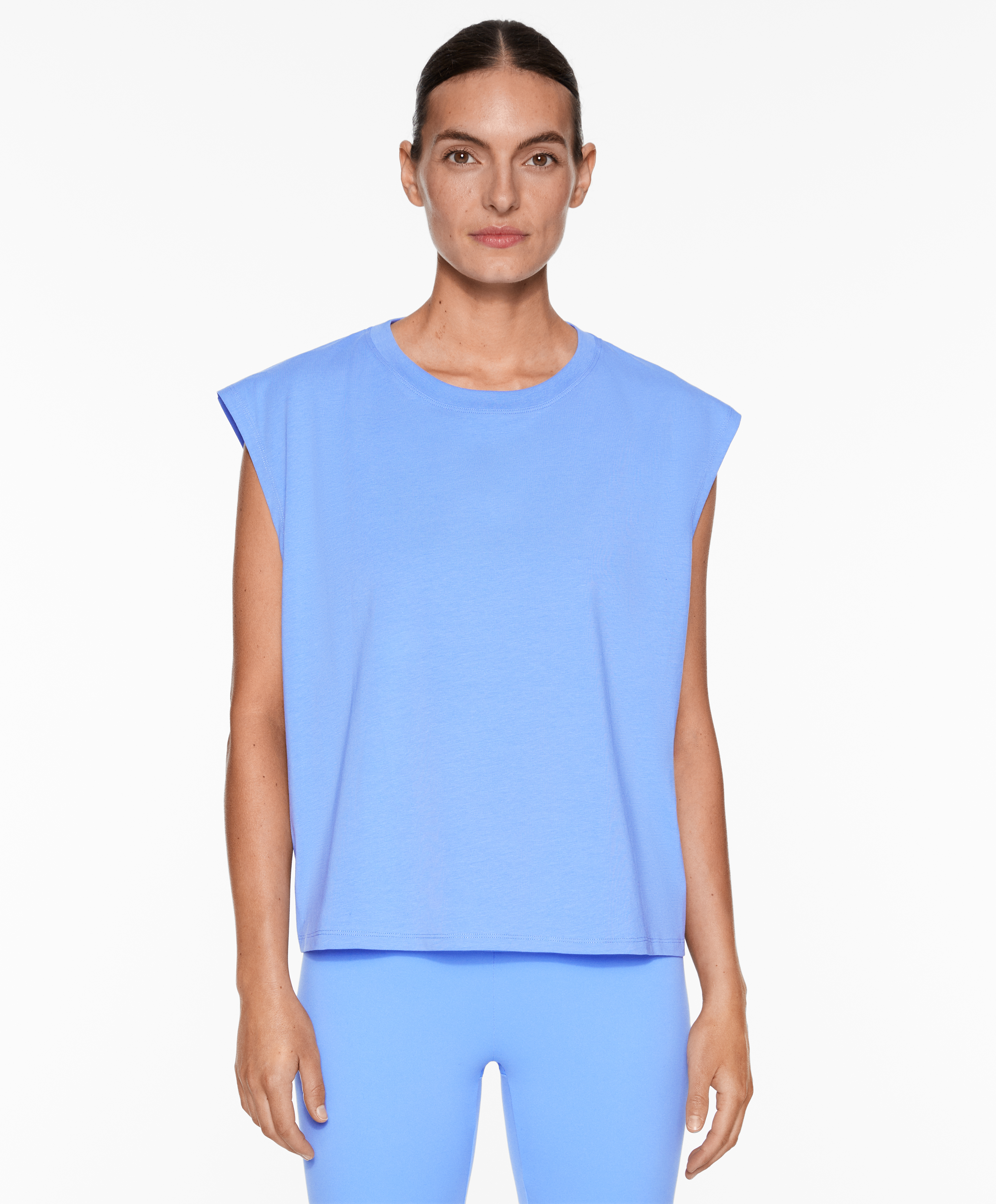 Cotton blend sleeveless seamless T-shirt