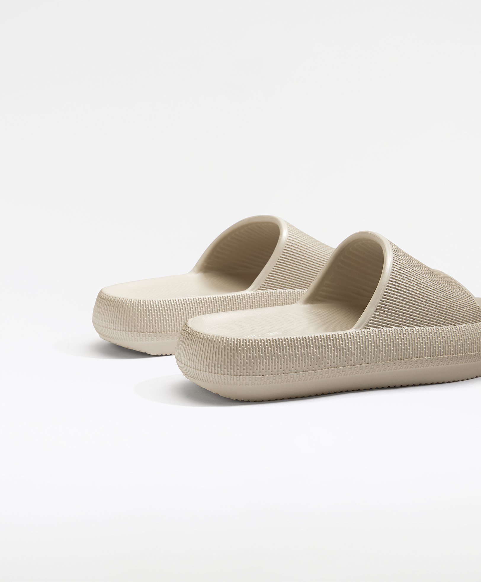 Flatform sandals