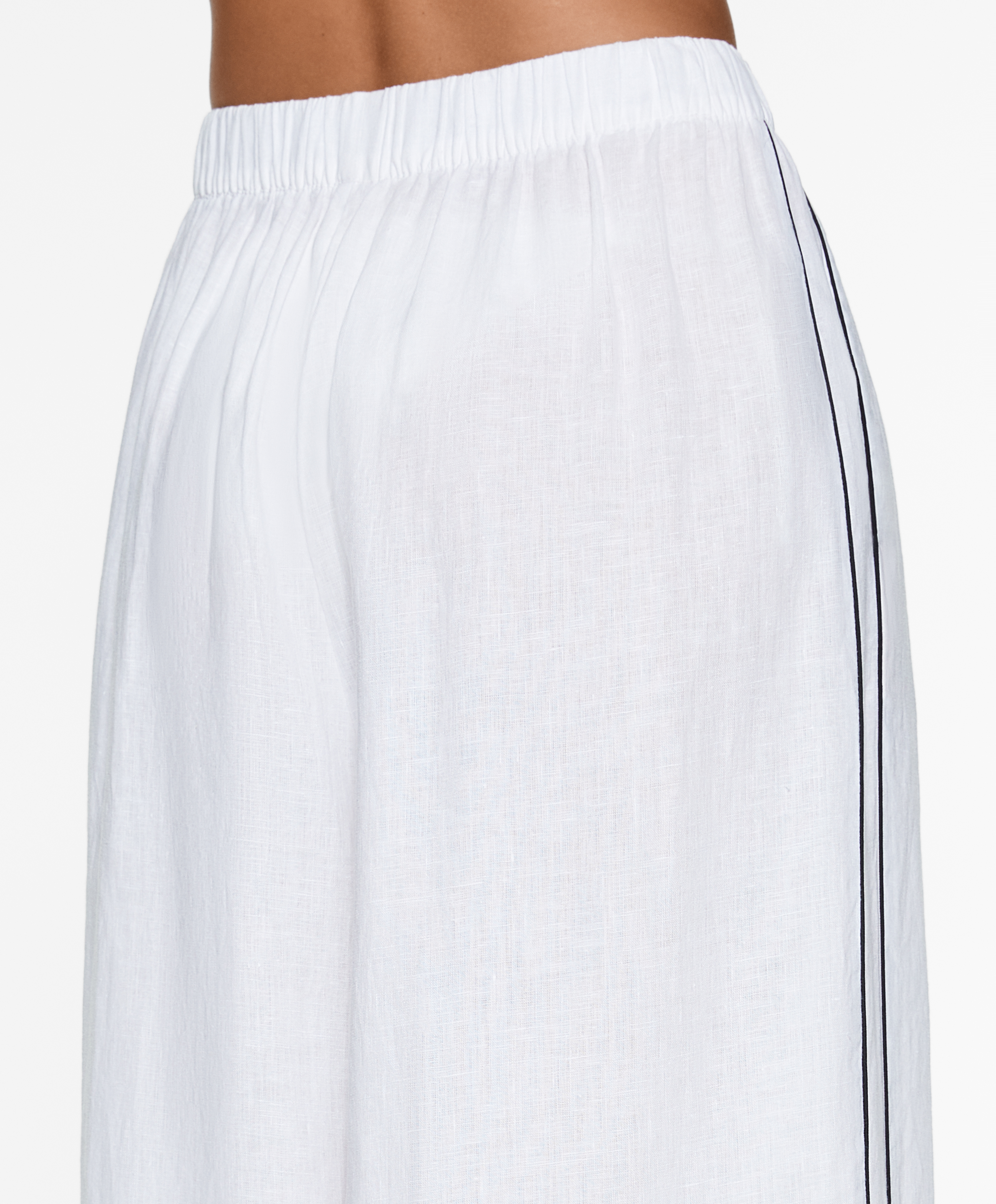 100% linen wide straight-leg trousers with piping