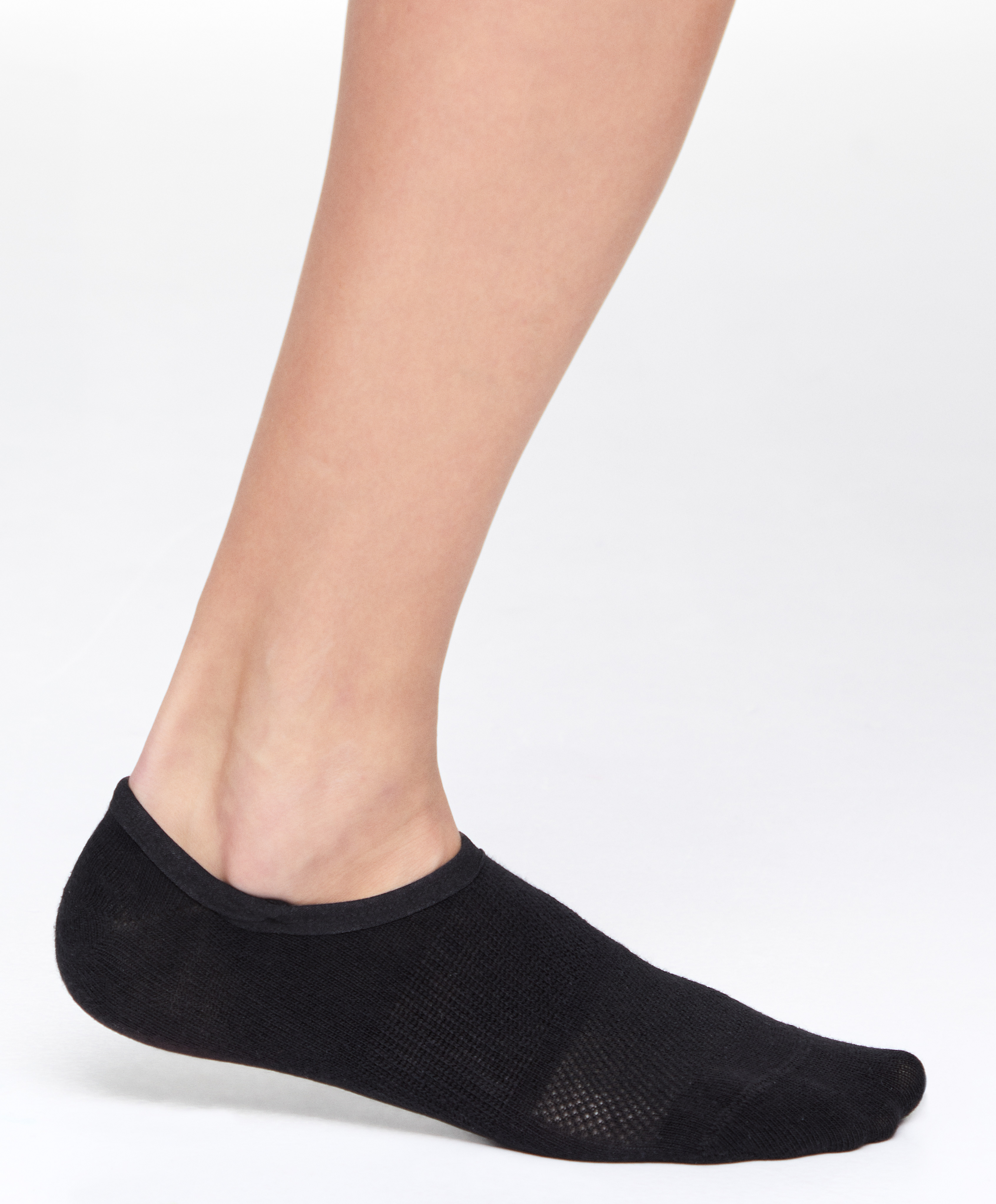 3 pairs of high-cut cotton blend invisible sports socks