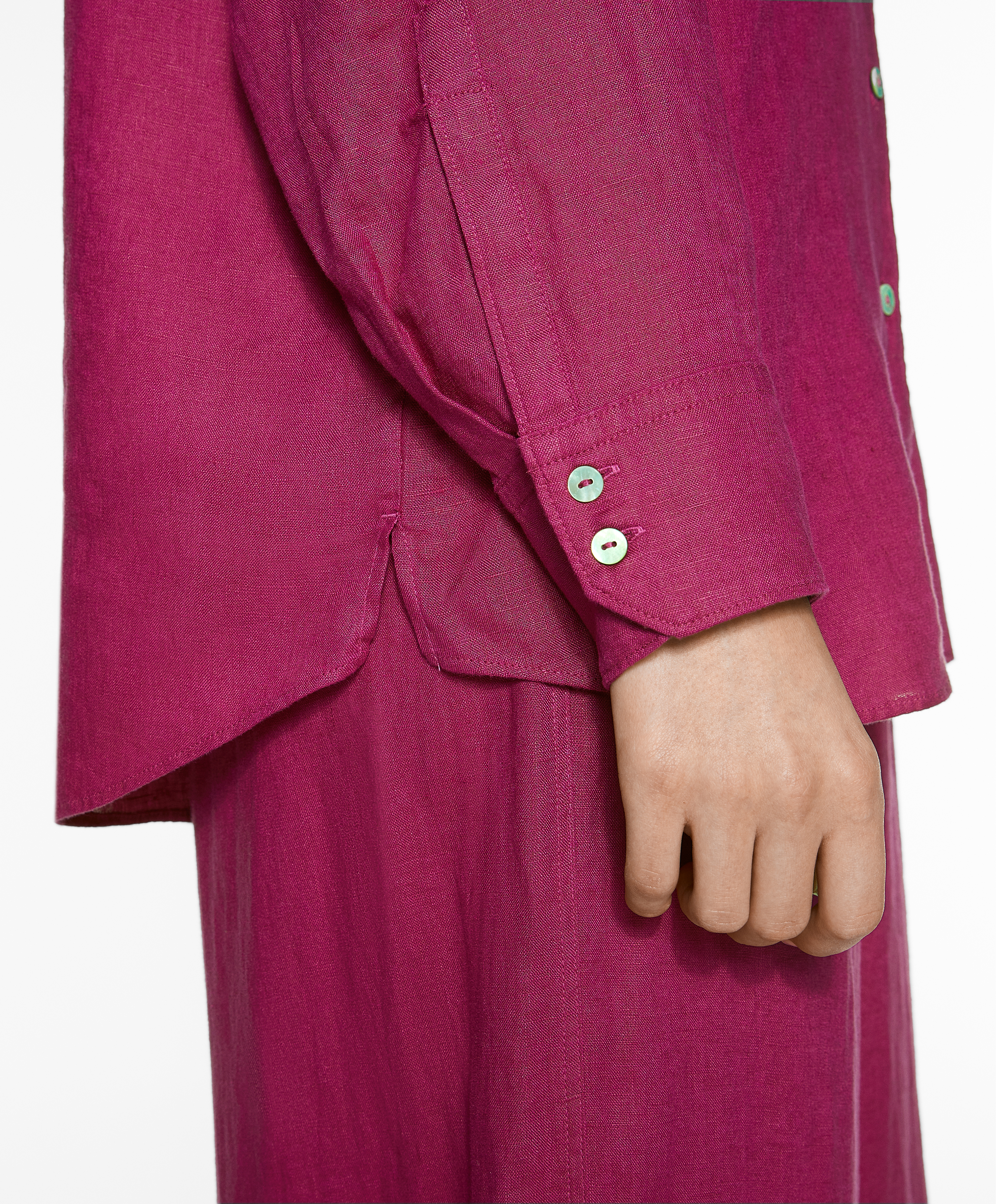 100% linen long-sleeved shirt