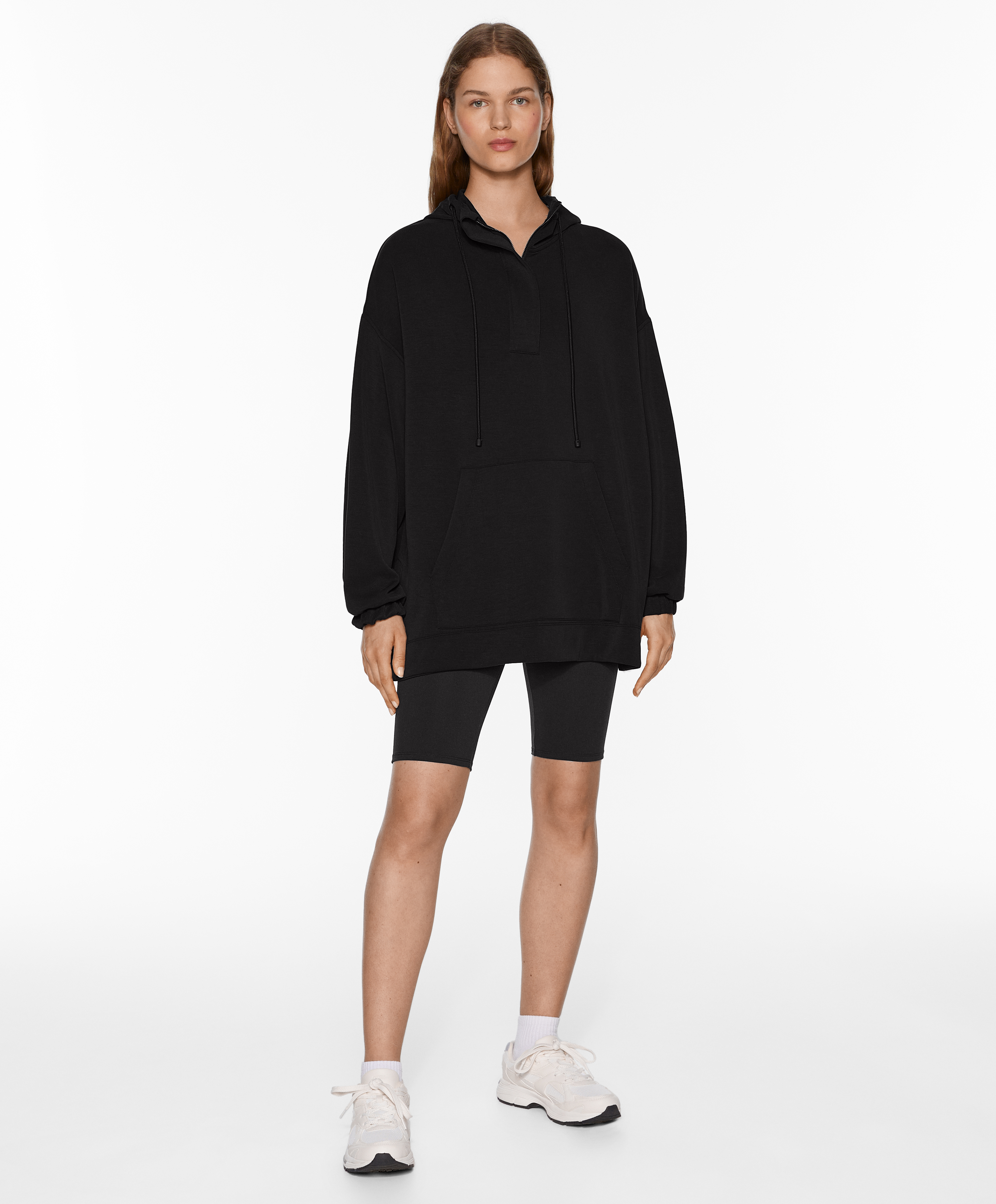 Oversize sweatshirt with soft-touch modal and zip