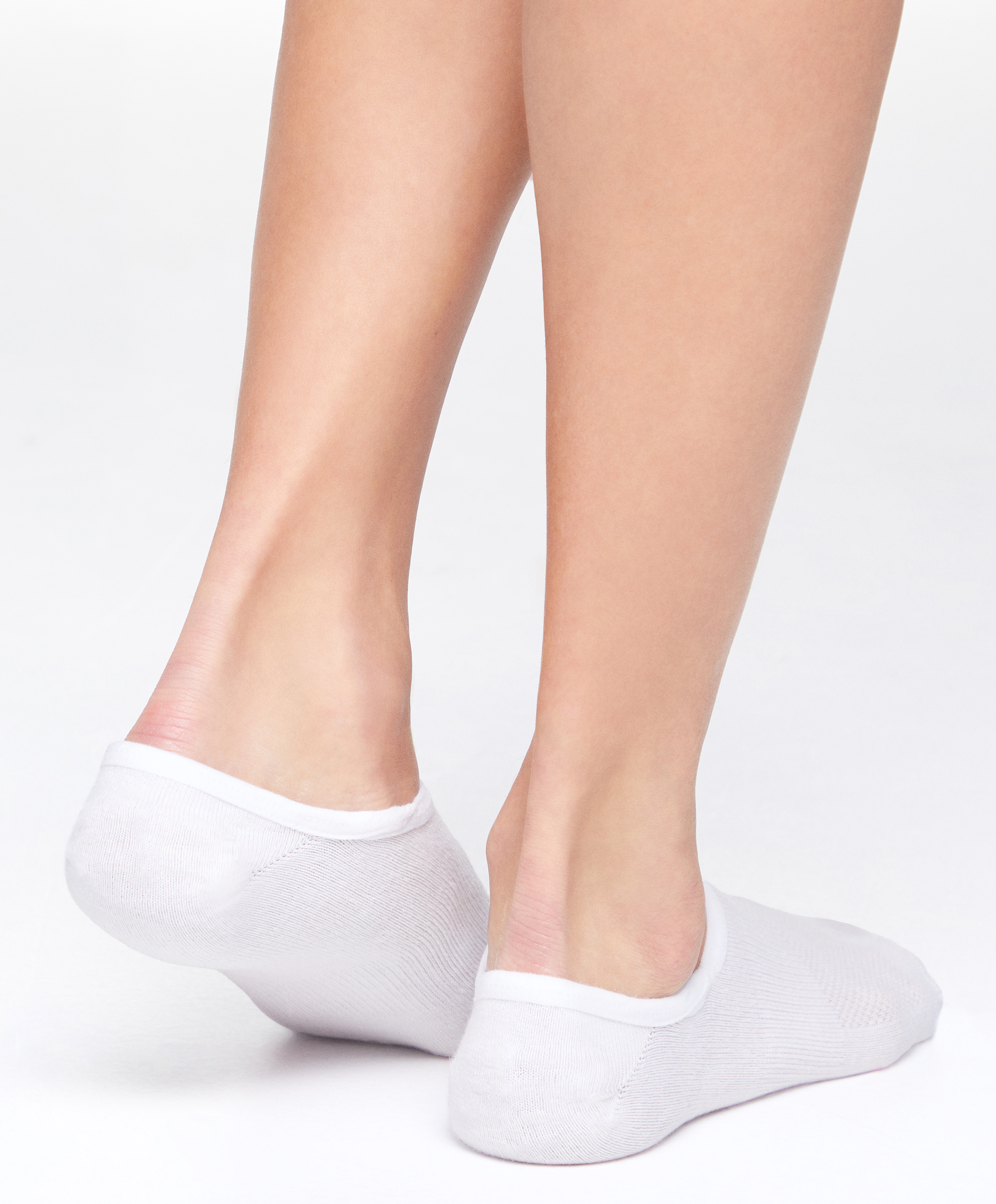 3 pairs of high-cut cotton blend invisible sports socks