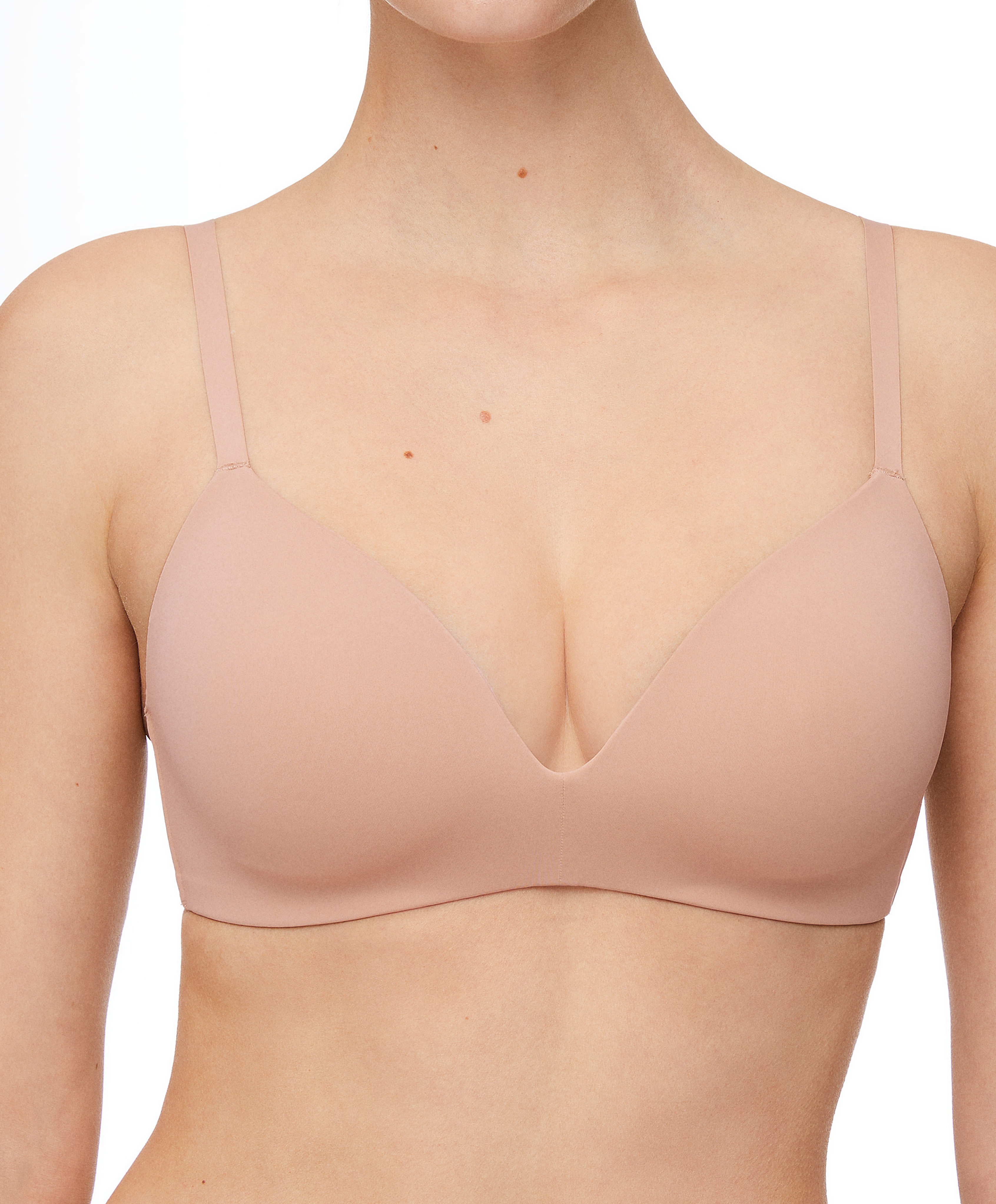 Polyamide blend full triangle bra