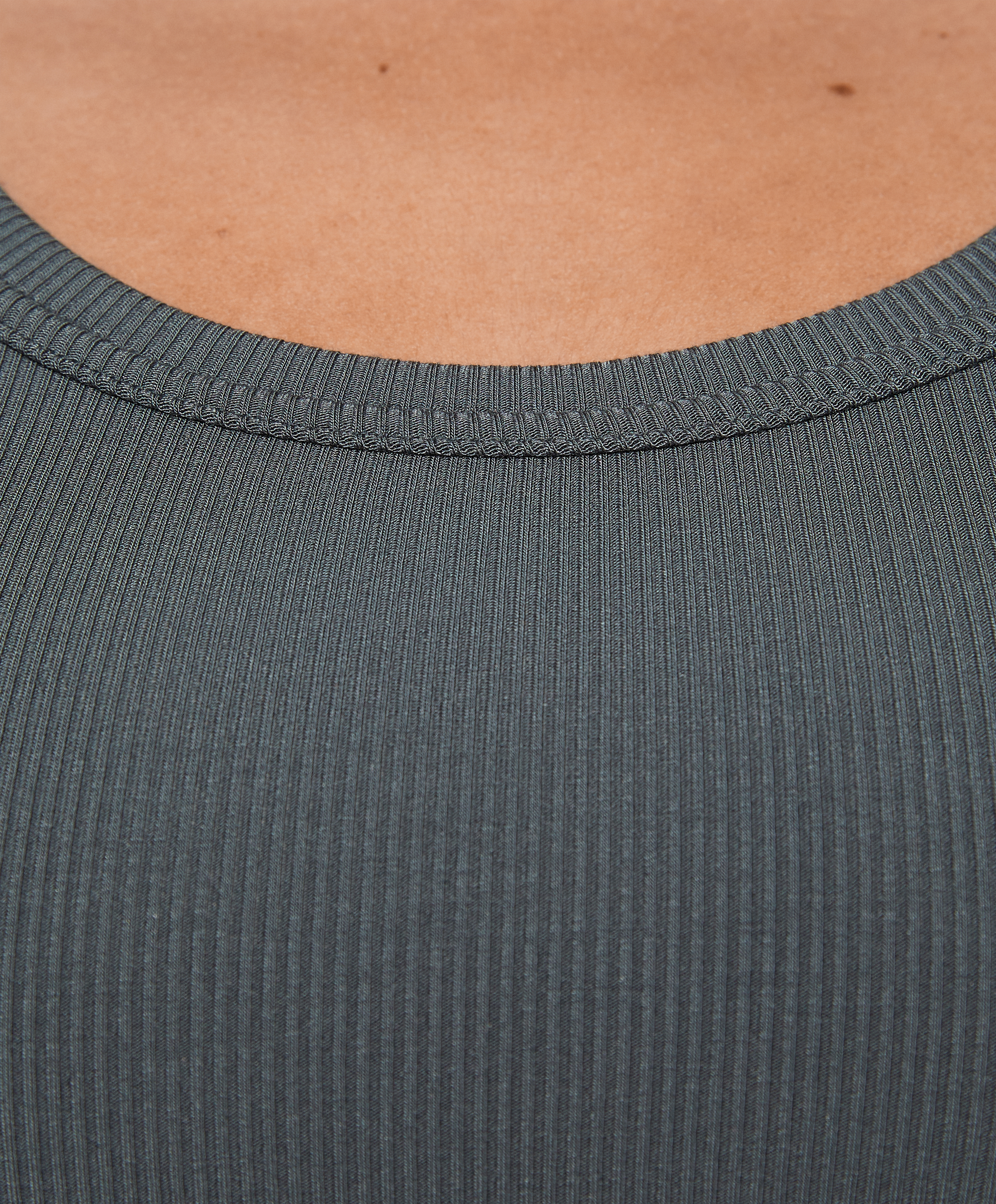 Rib bra top with modal