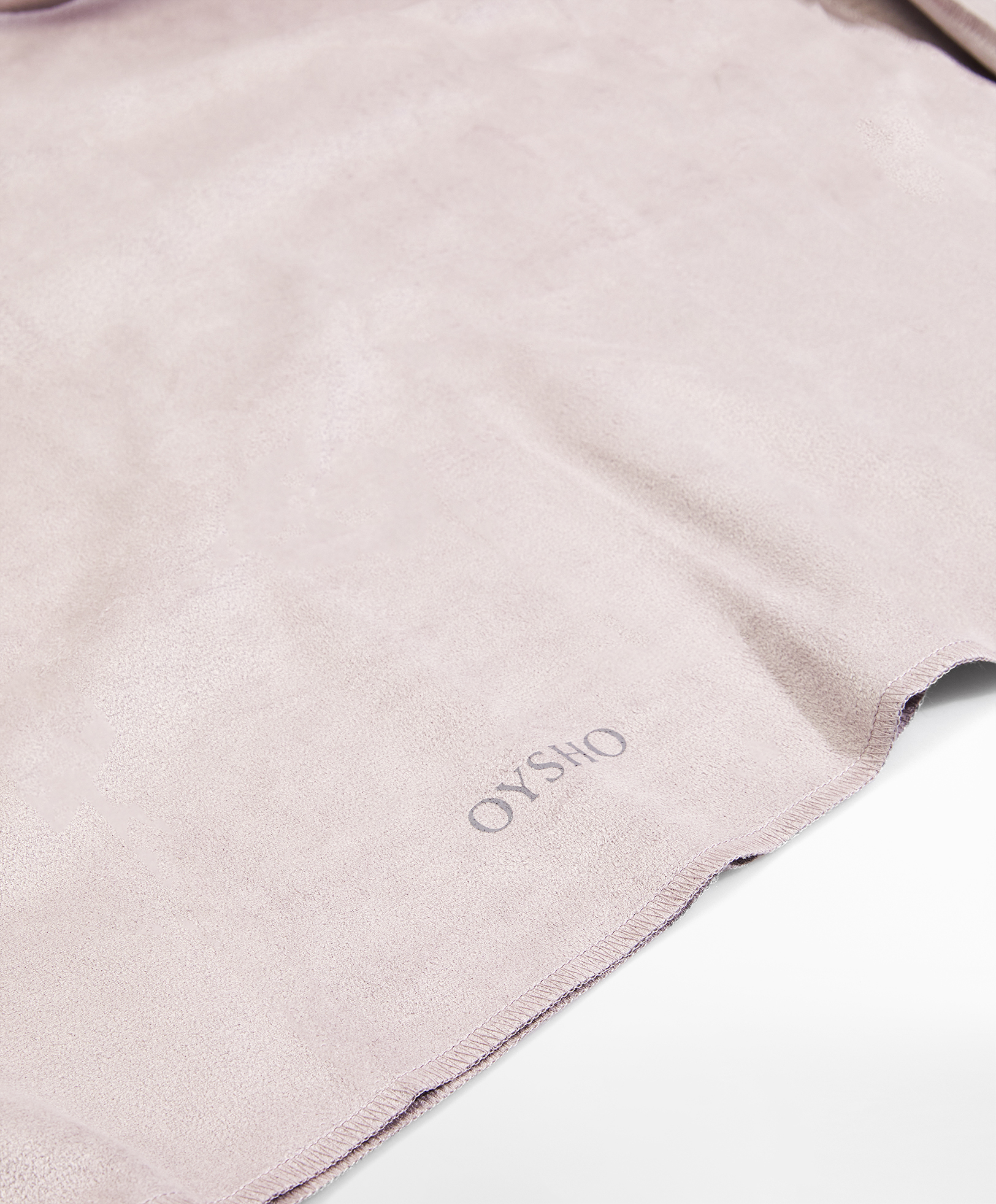 Non-slip yoga mat towel