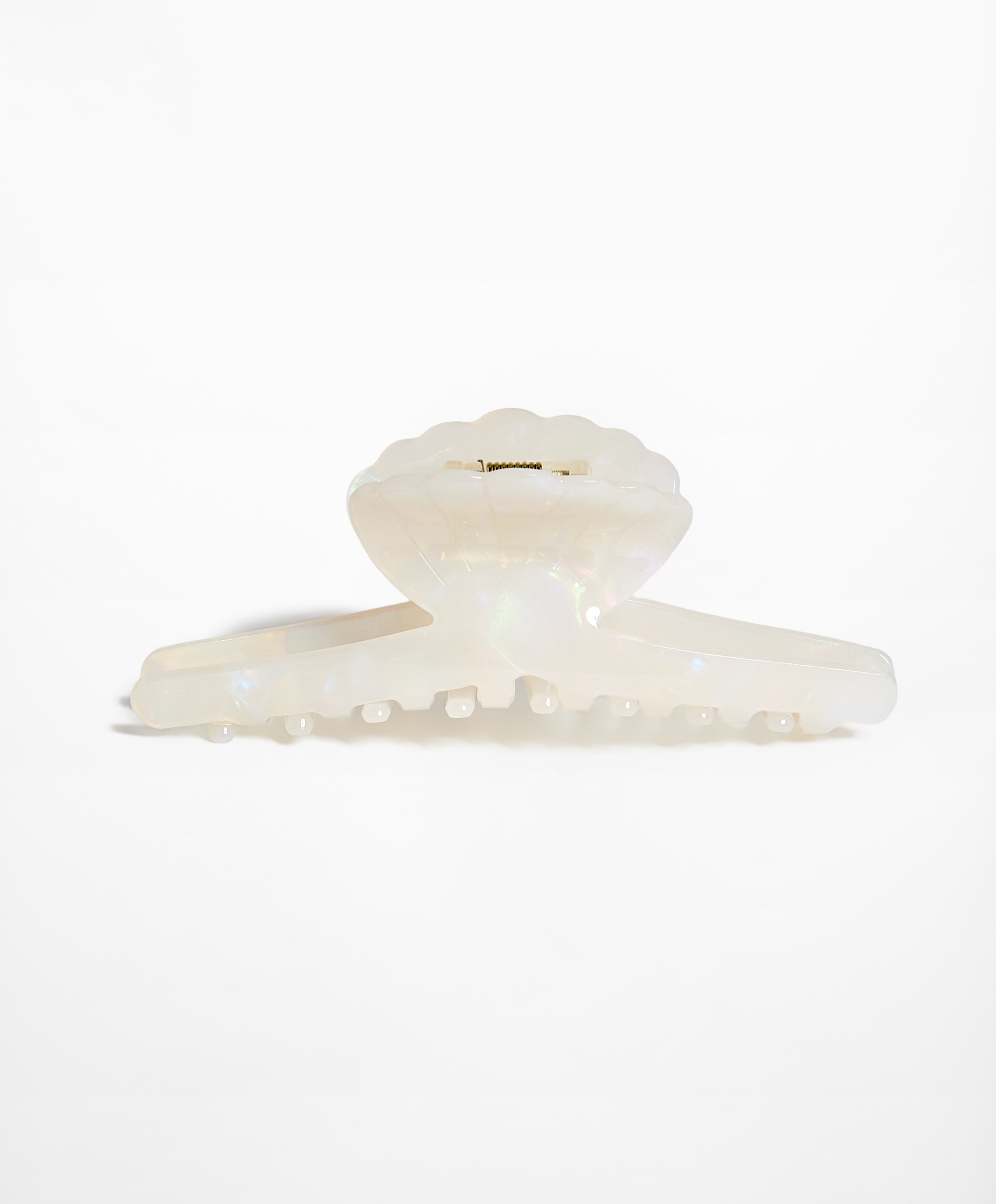 Shell hair clip