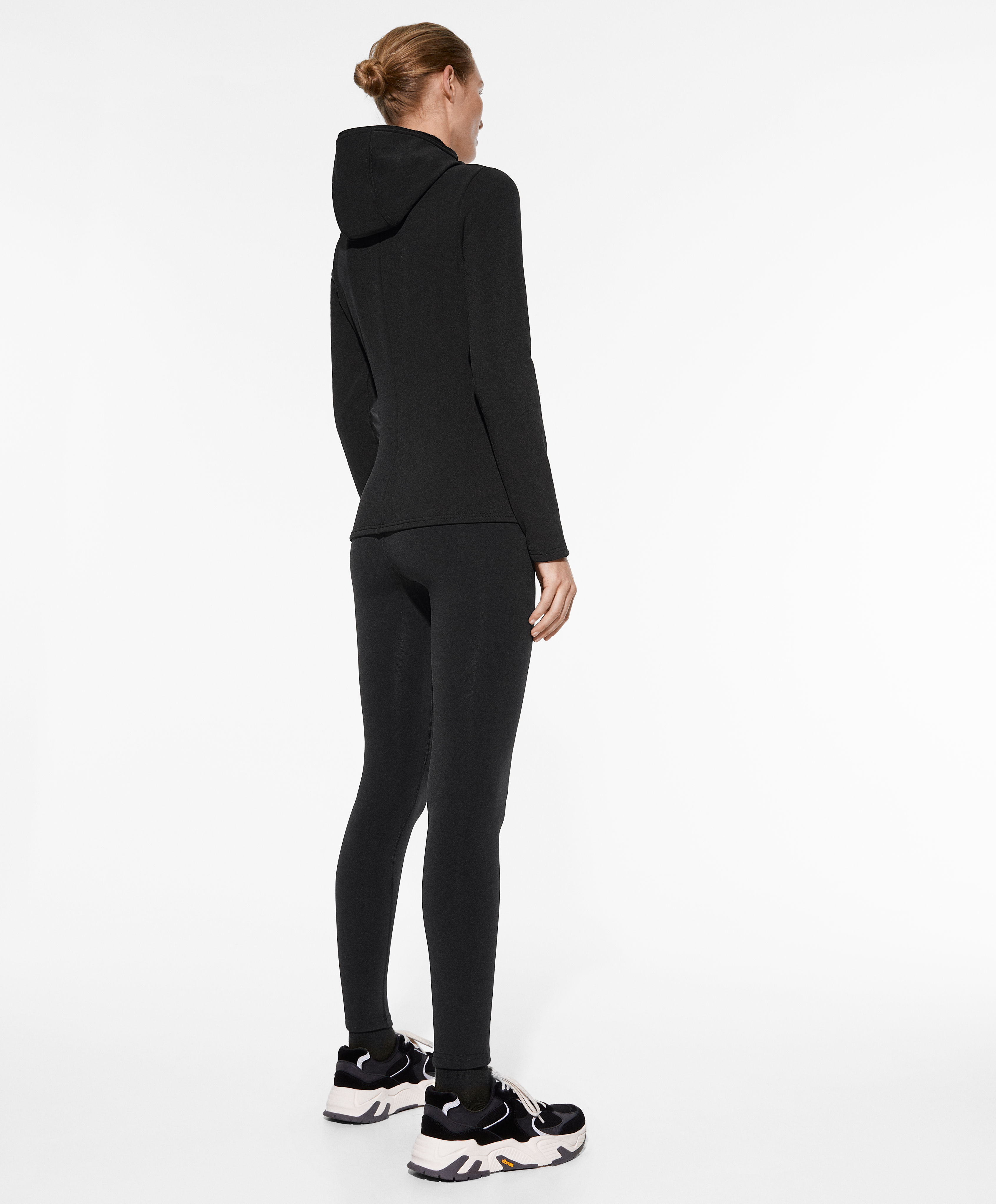 Super-extra-warm seamless hooded technical jacket