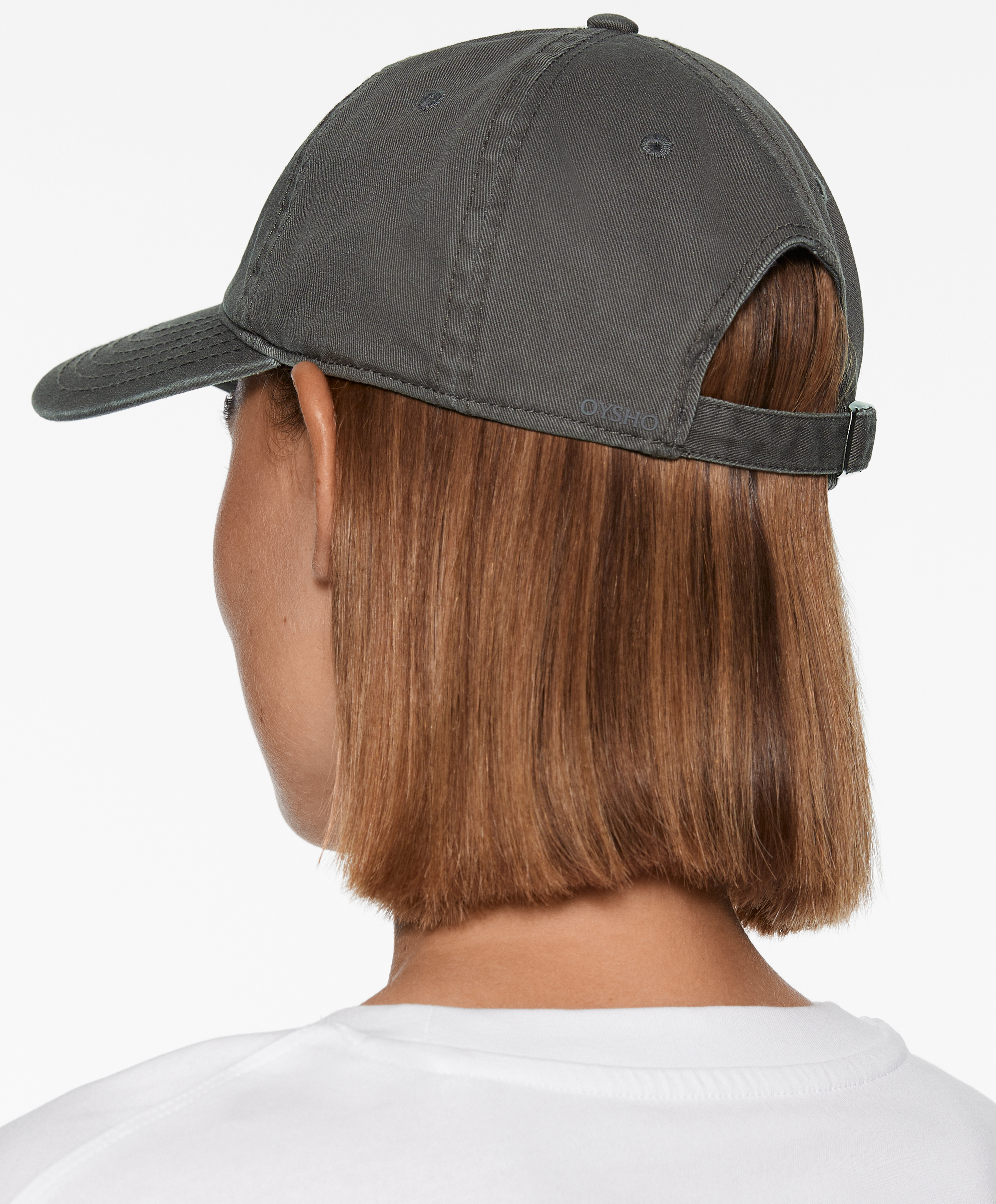 Washed-effect 100% cotton cap