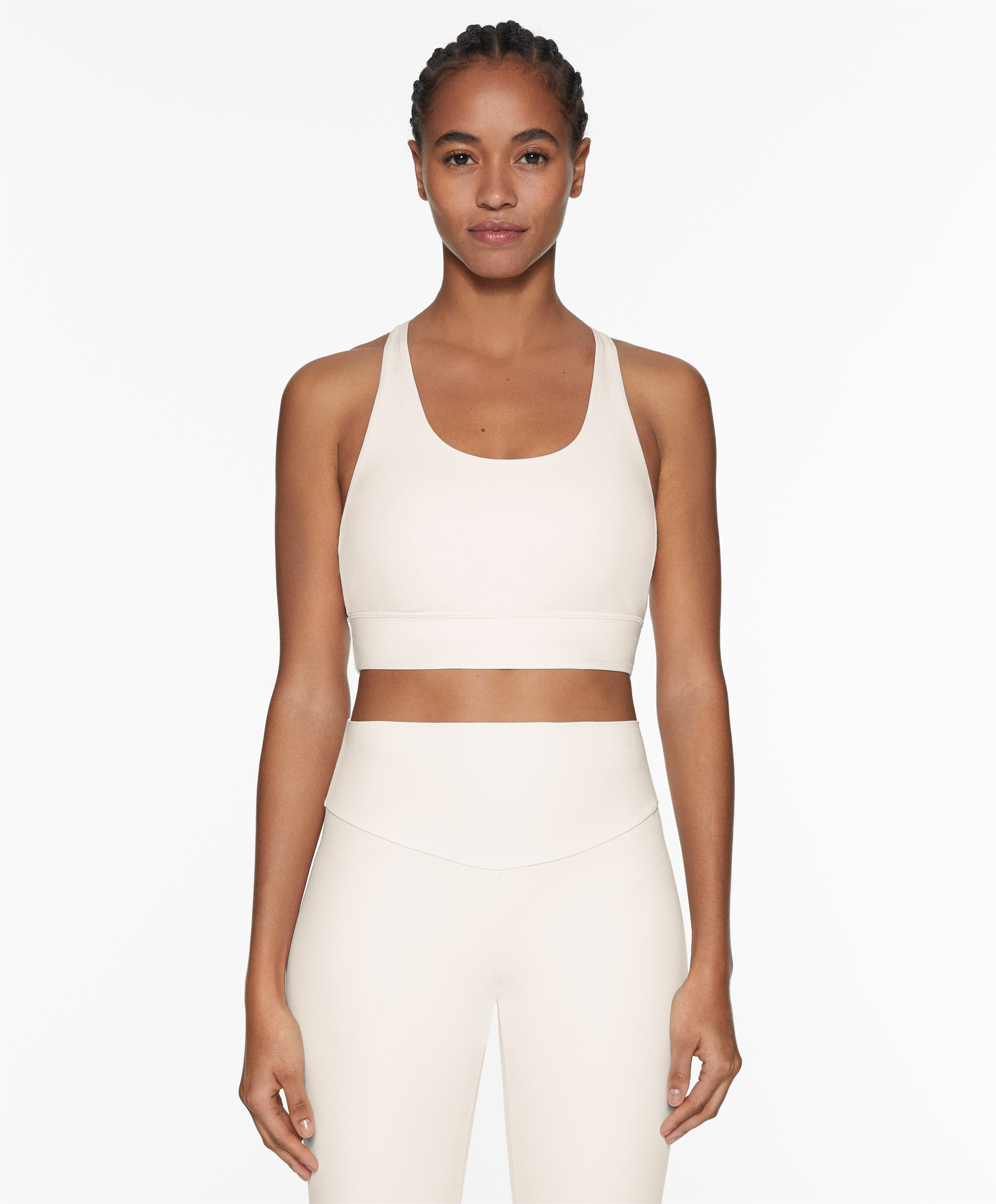 Medium-support comfortlux sports bra with cups