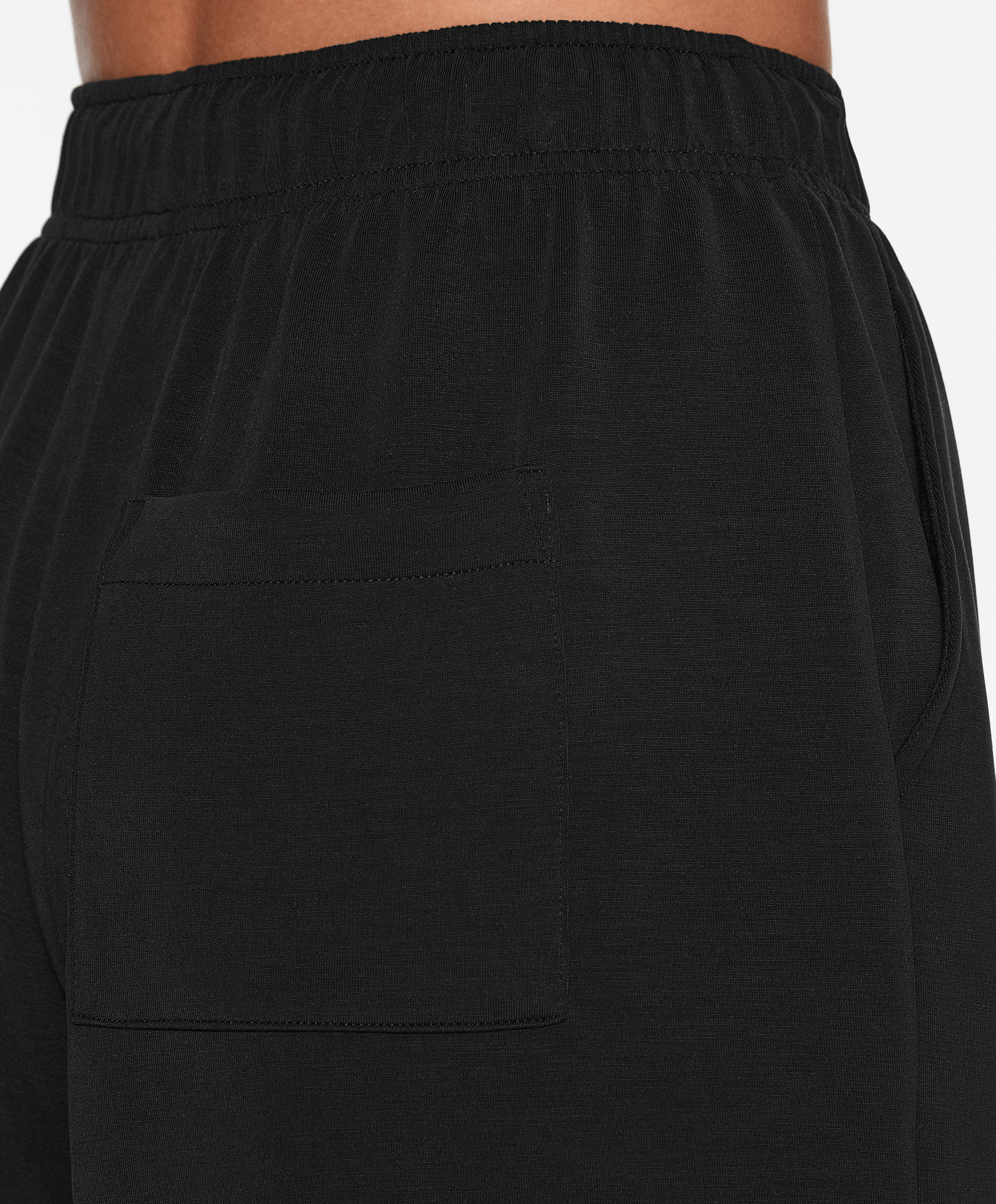 Soft-touch Bermuda shorts with modal