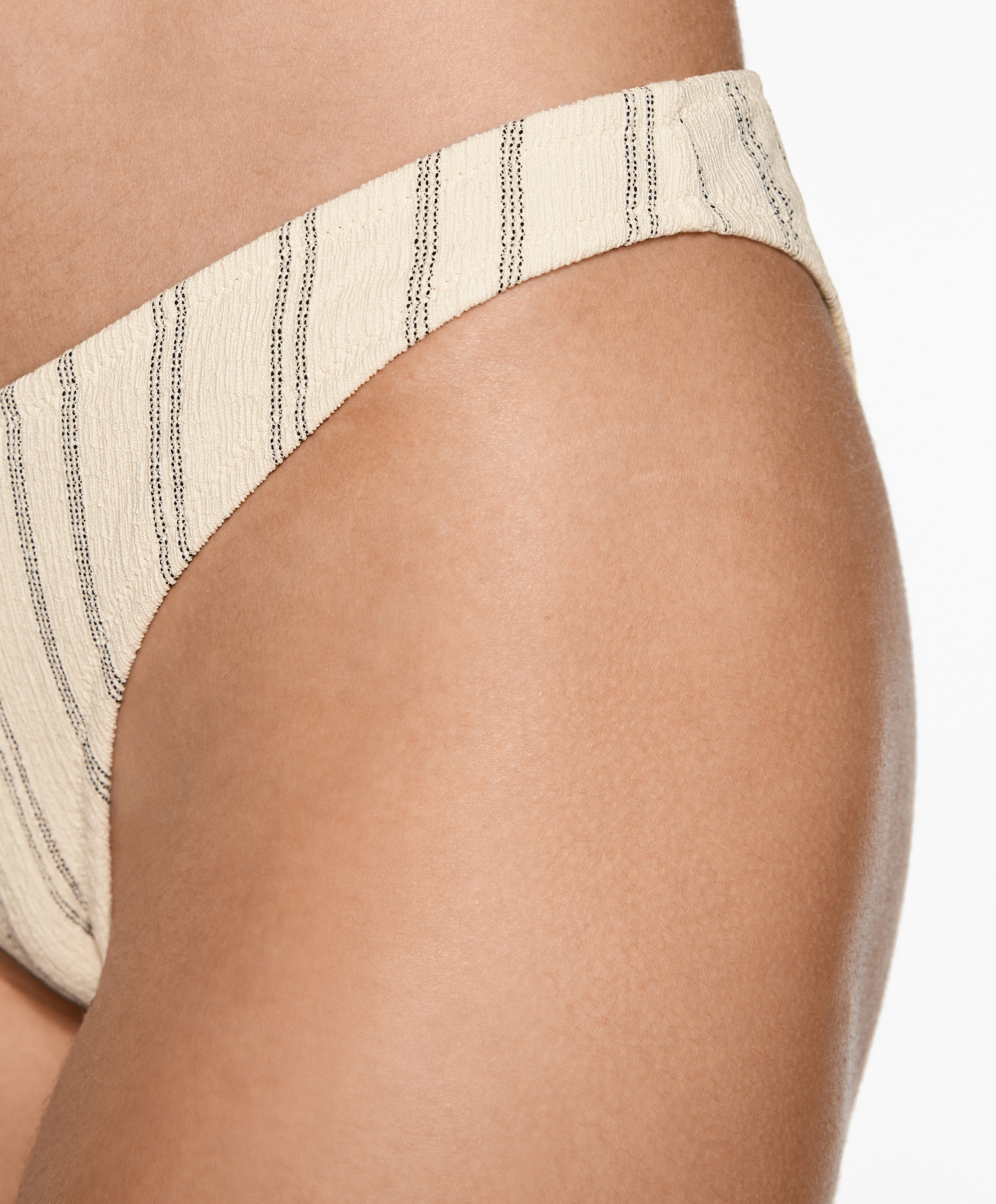 Rustic stripe U-cut medium-coverage bikini briefs