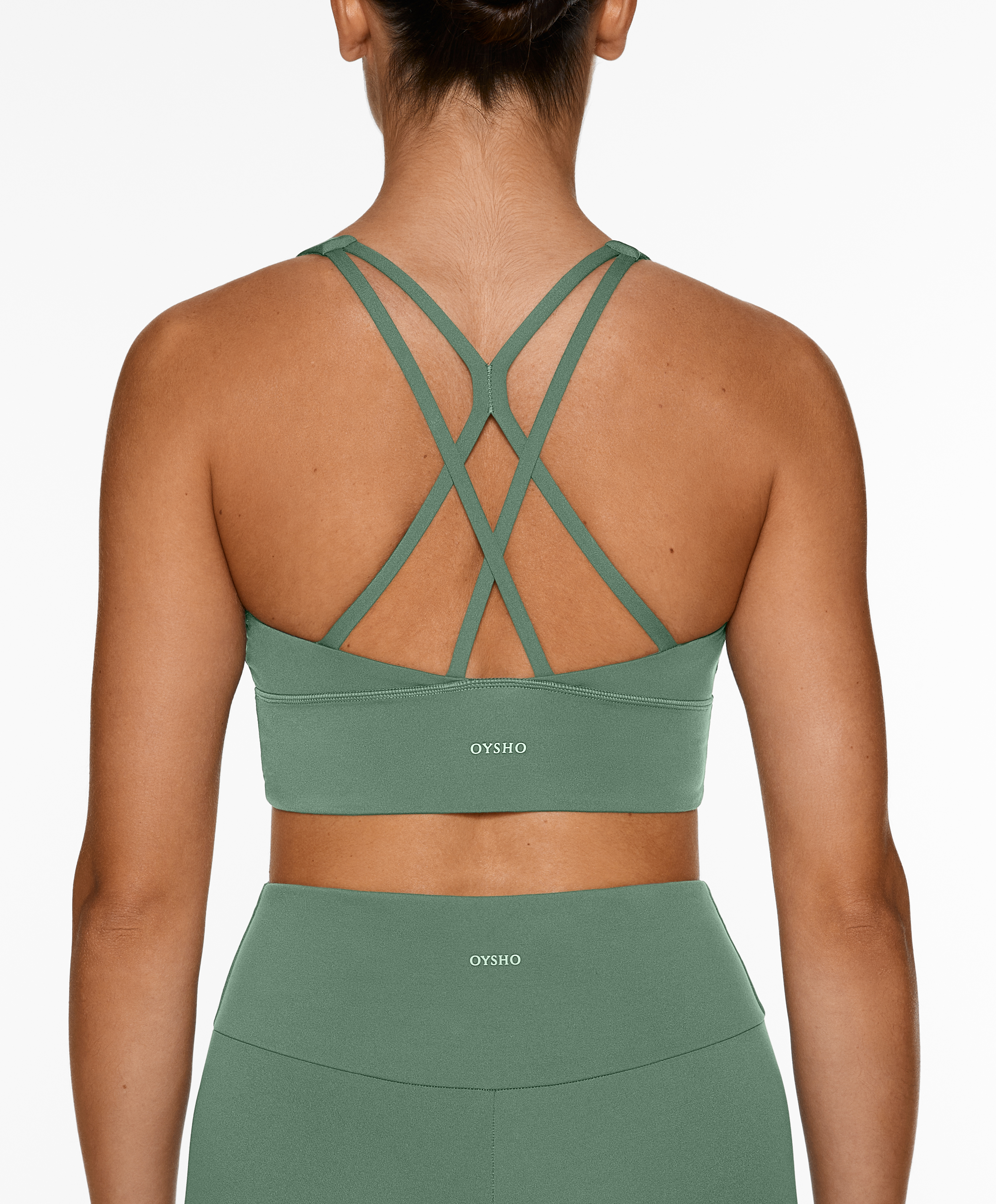 Medium-support comfortlux sports bra with cups