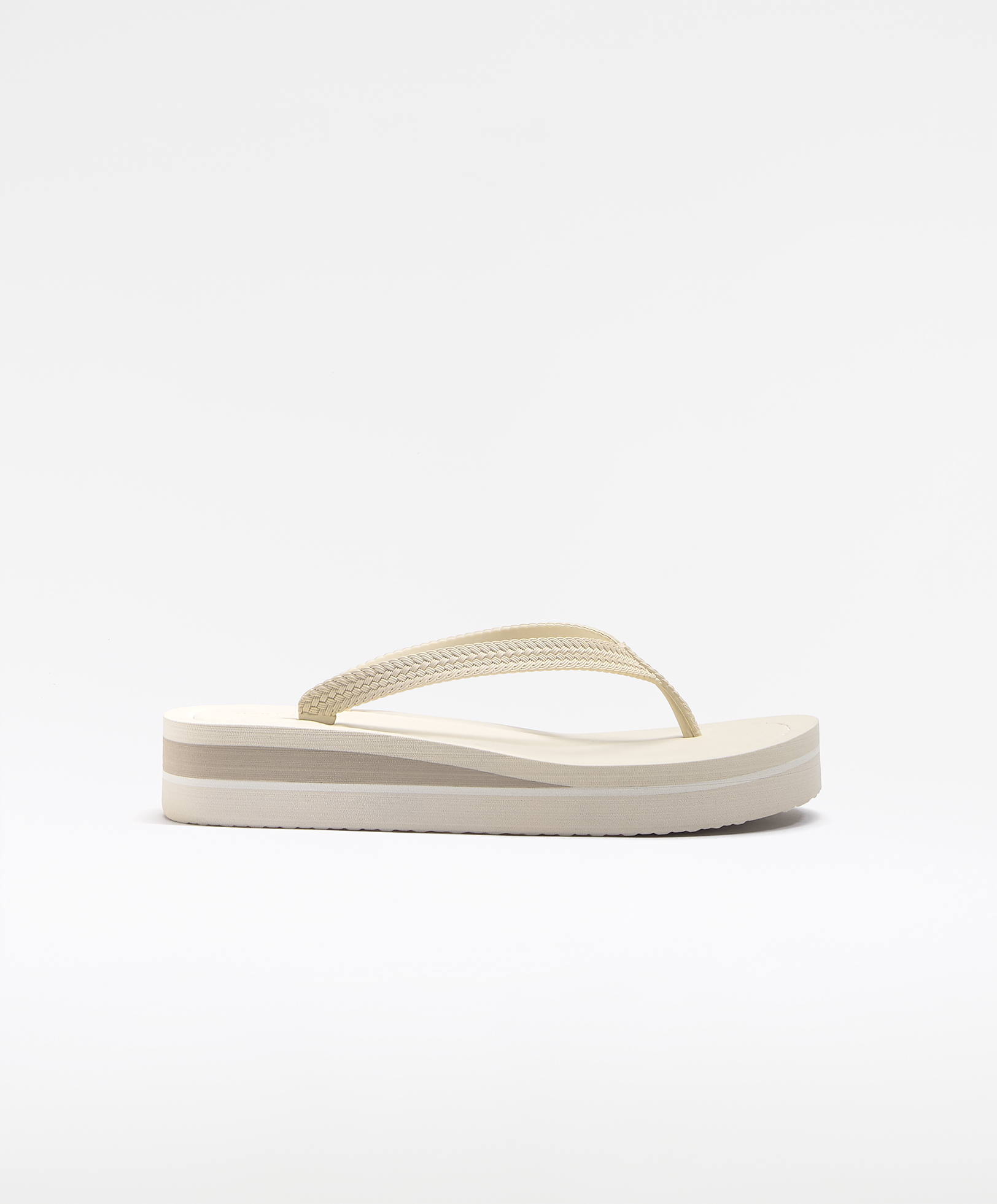 Beachwear platforms