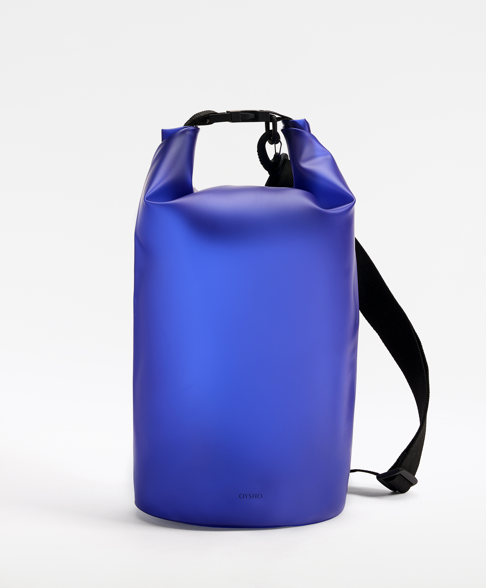 9.5L water-resistant bag