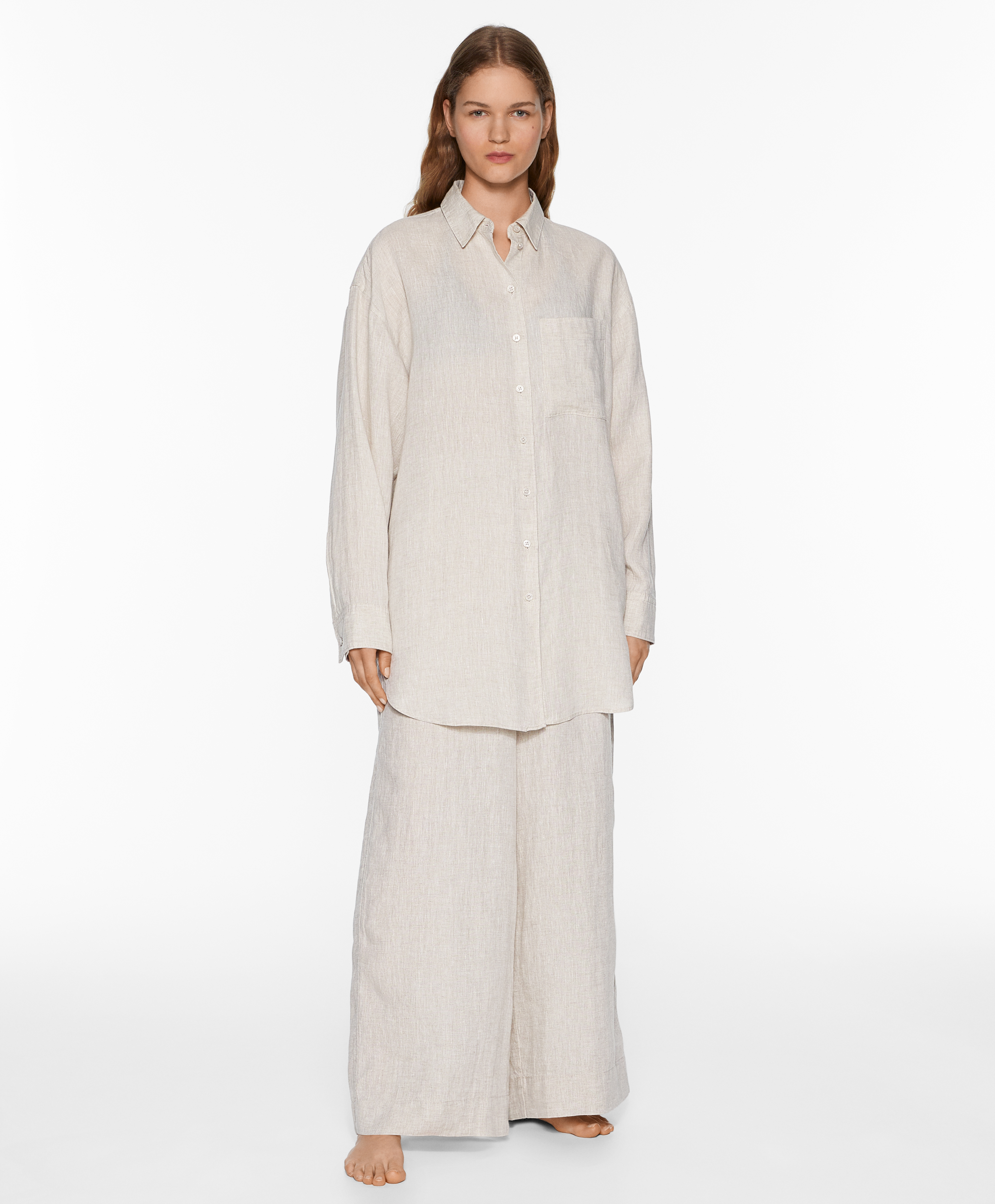 Oversize long-sleeved 100% linen shirt