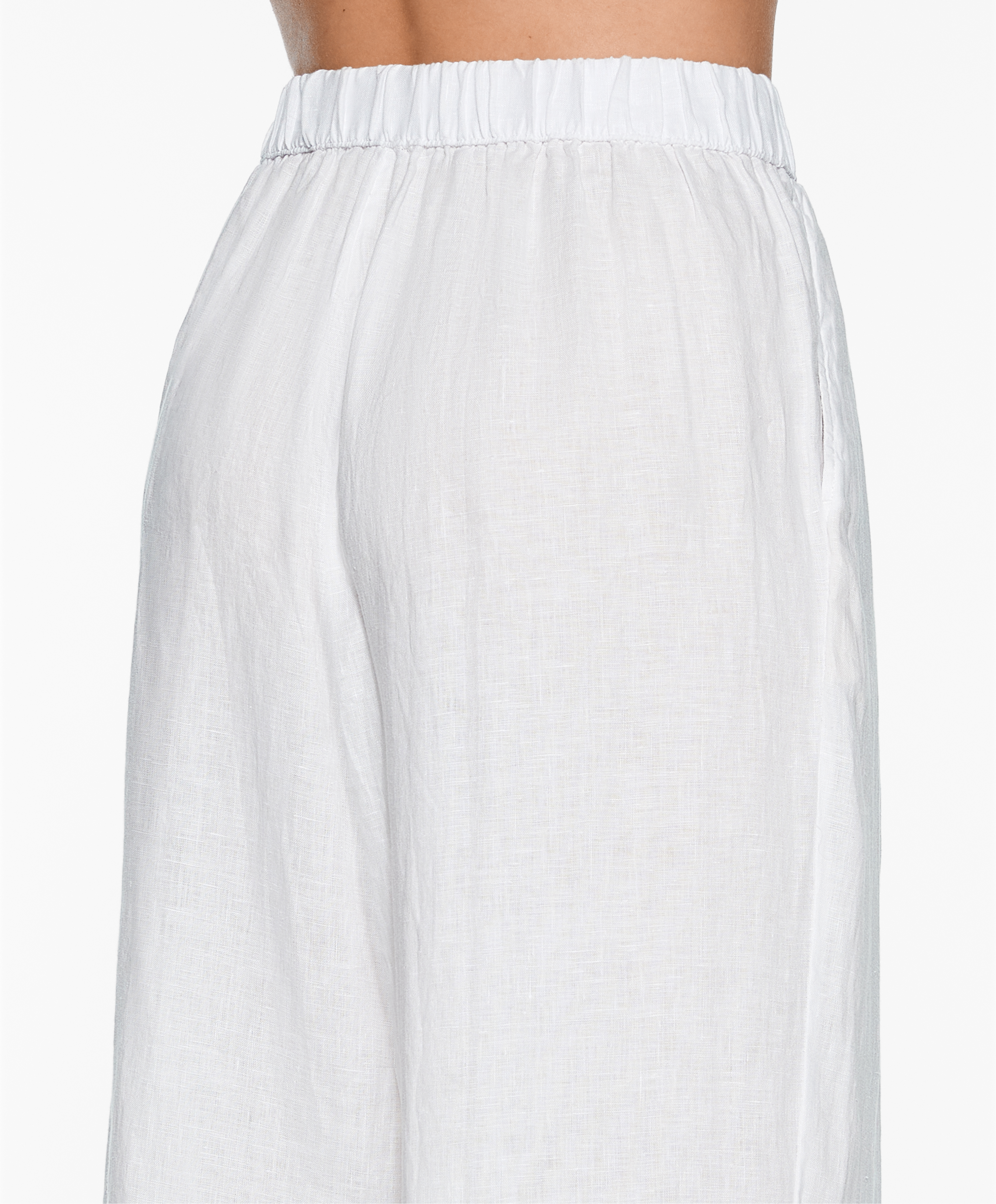 Tailored-fit 100% linen trousers