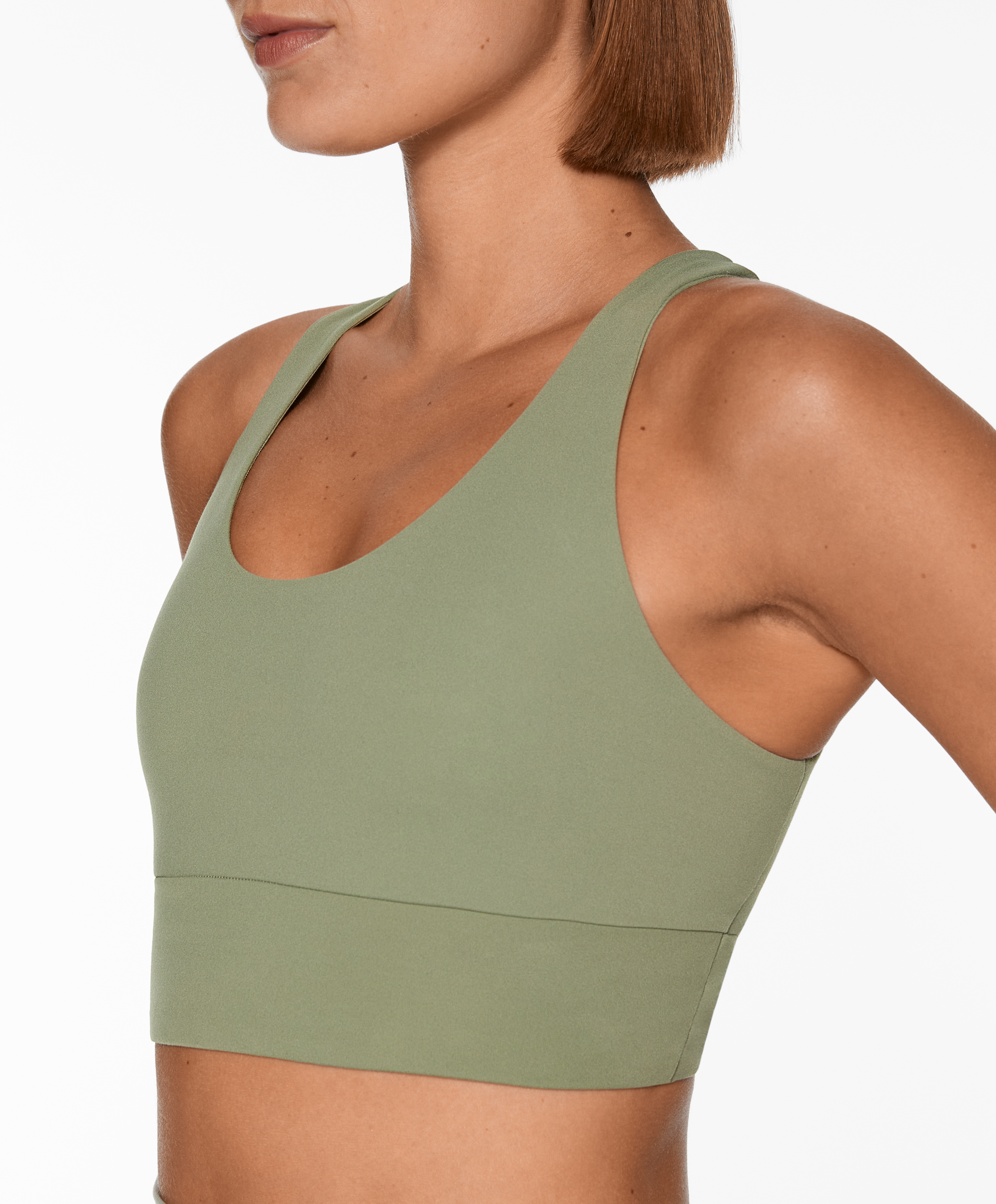 Medium-support comfortlux open-back sports bra with cups