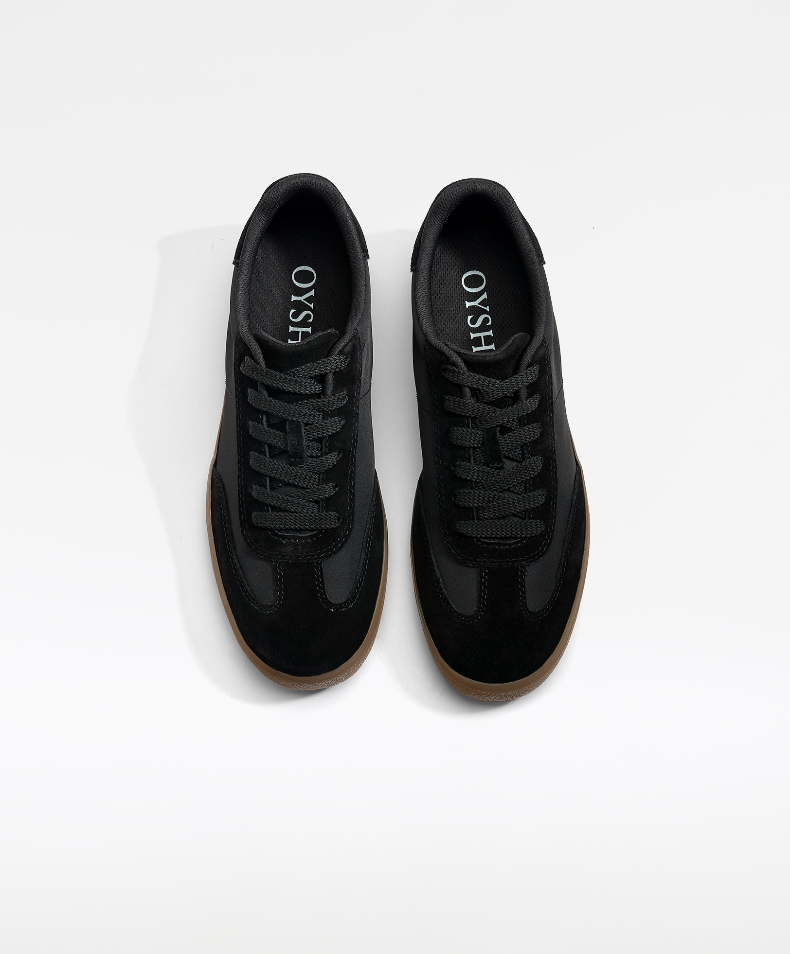 Split-leather trainers with pieces