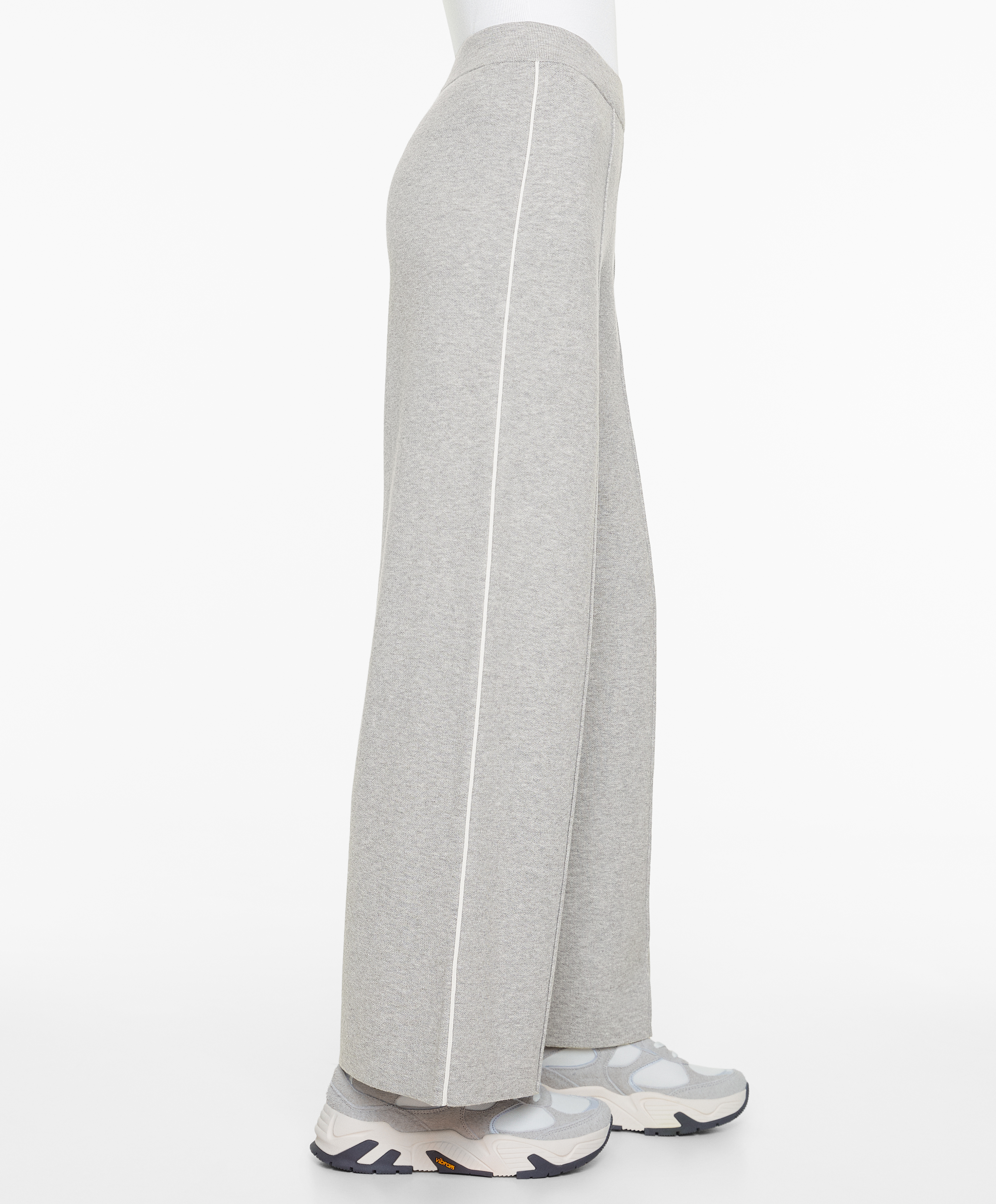 Straight-leg trousers with piping