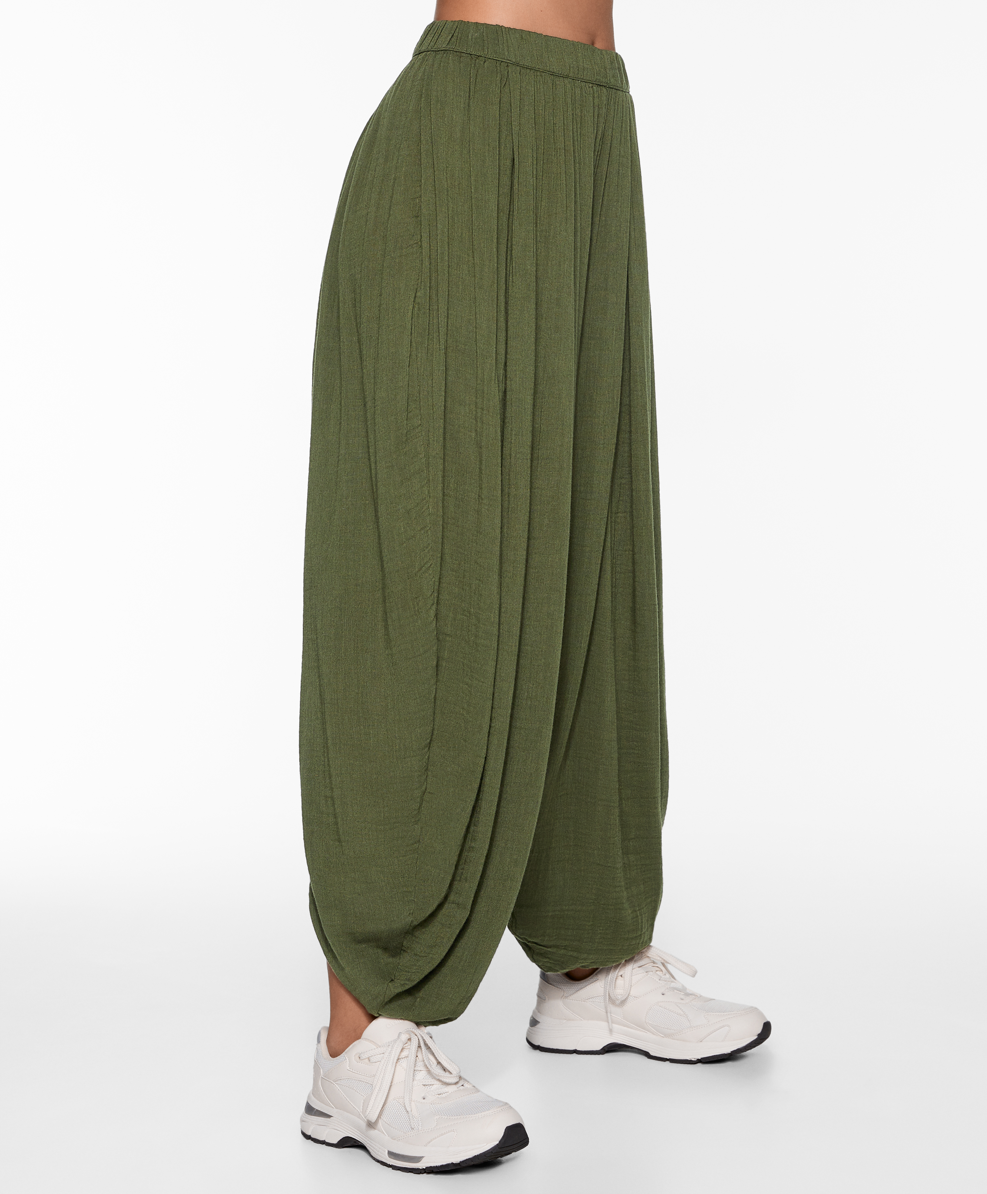 Balloon trousers with cotton