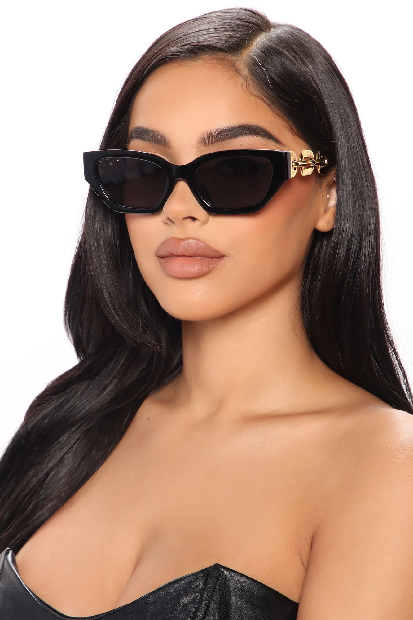 Oh So Fierce Sunglasses - Black