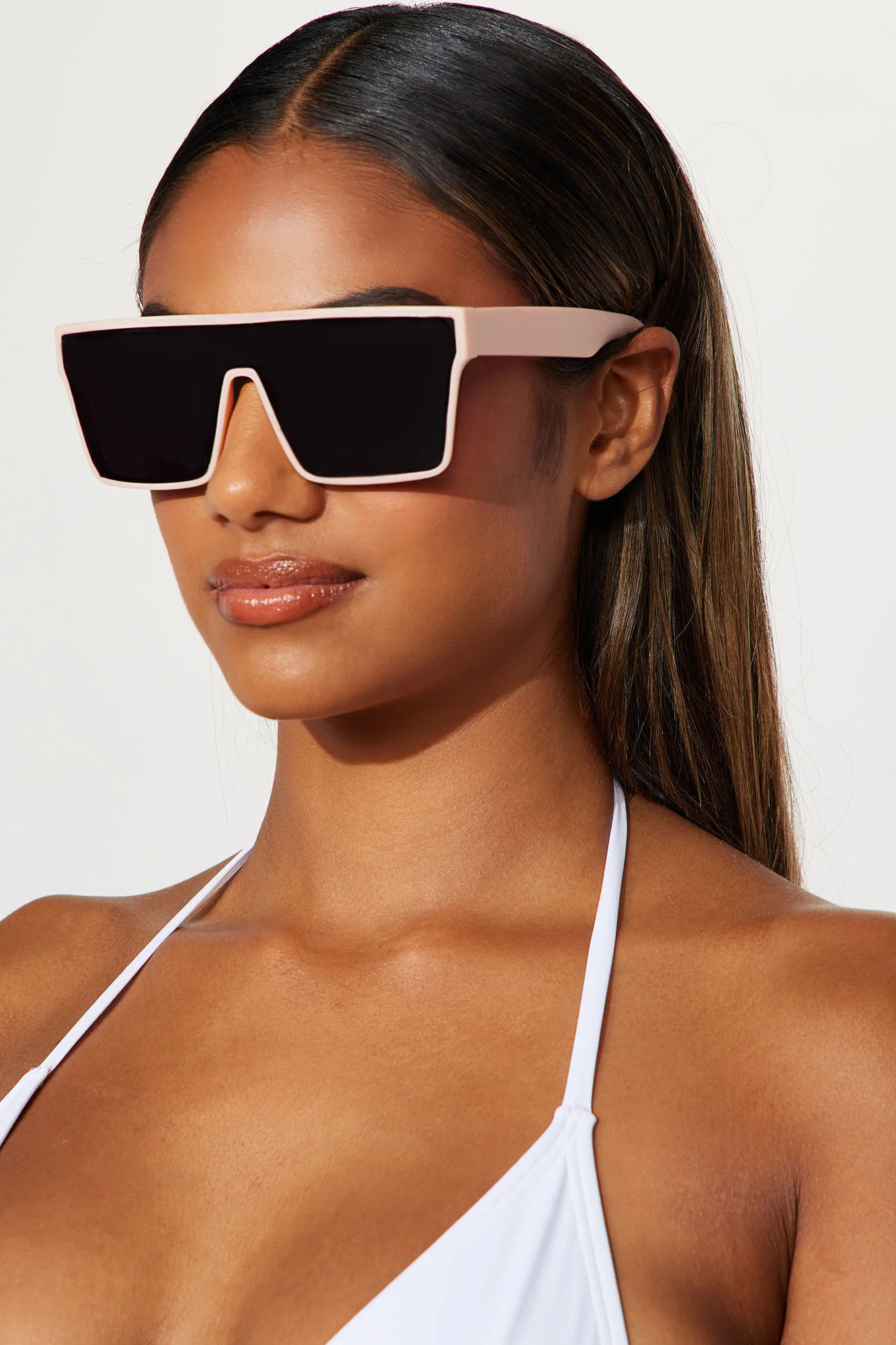 Radiant Aura Sunglasses - Pink