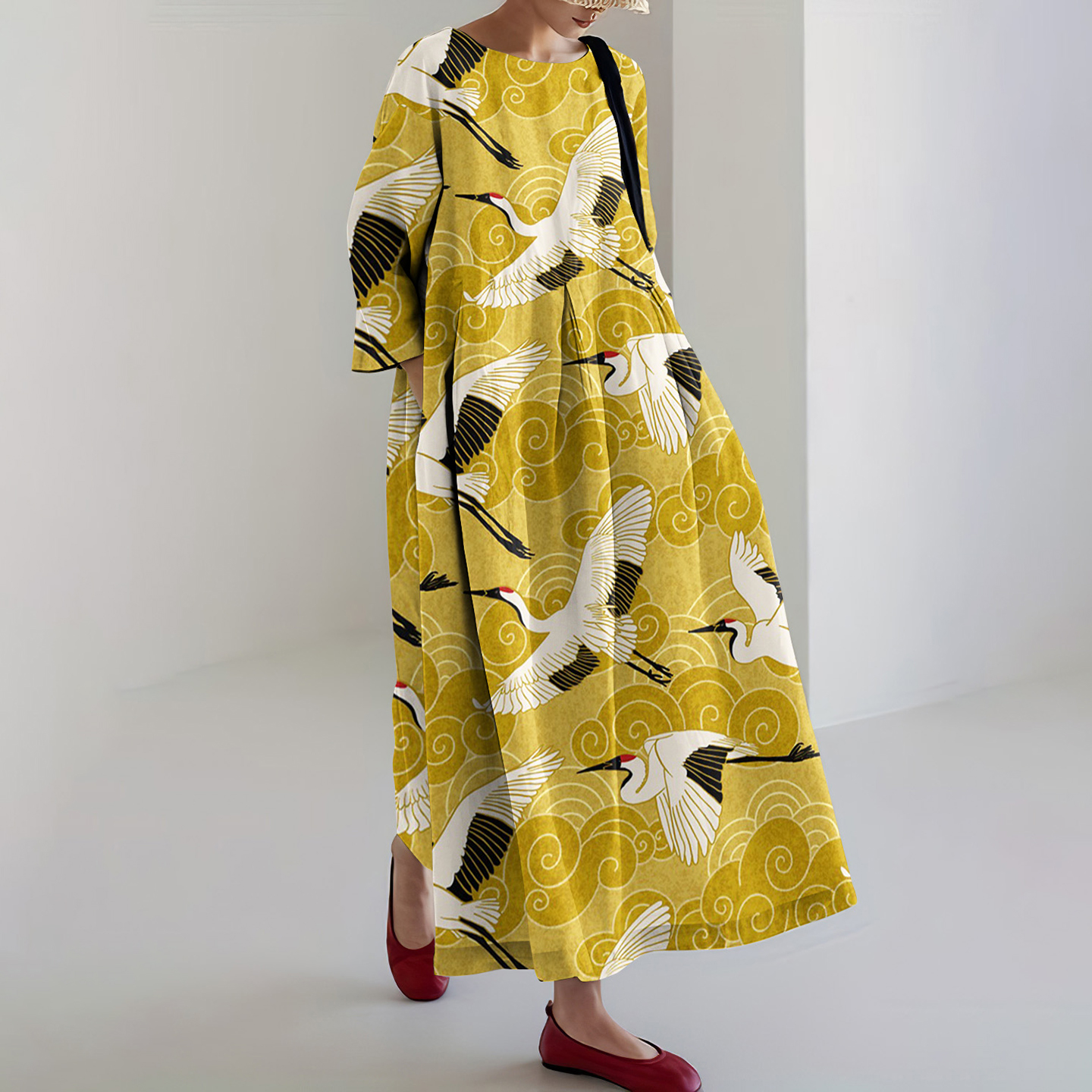 Japanese Art Crane Print Round Neck Loose Midi Dress