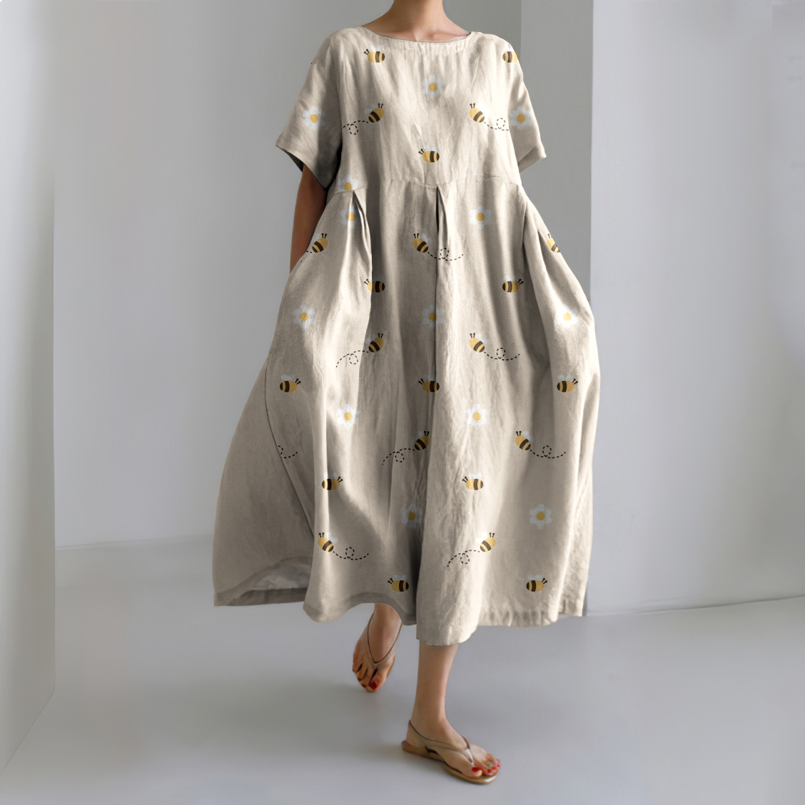Women's Vintage Bee Art Cozy Linen Maxi Dress