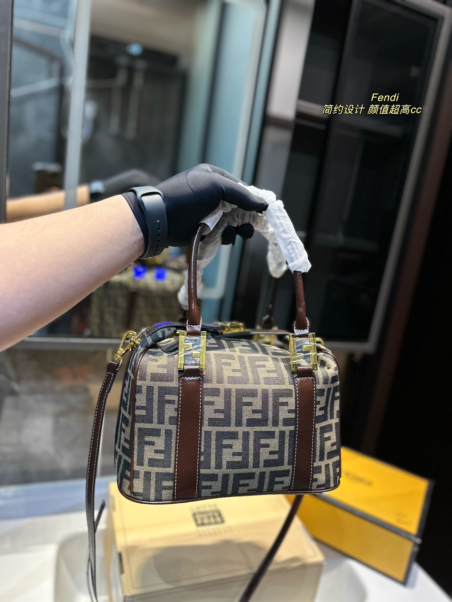 FENDI BAGUETTE VINTAGE STYLE