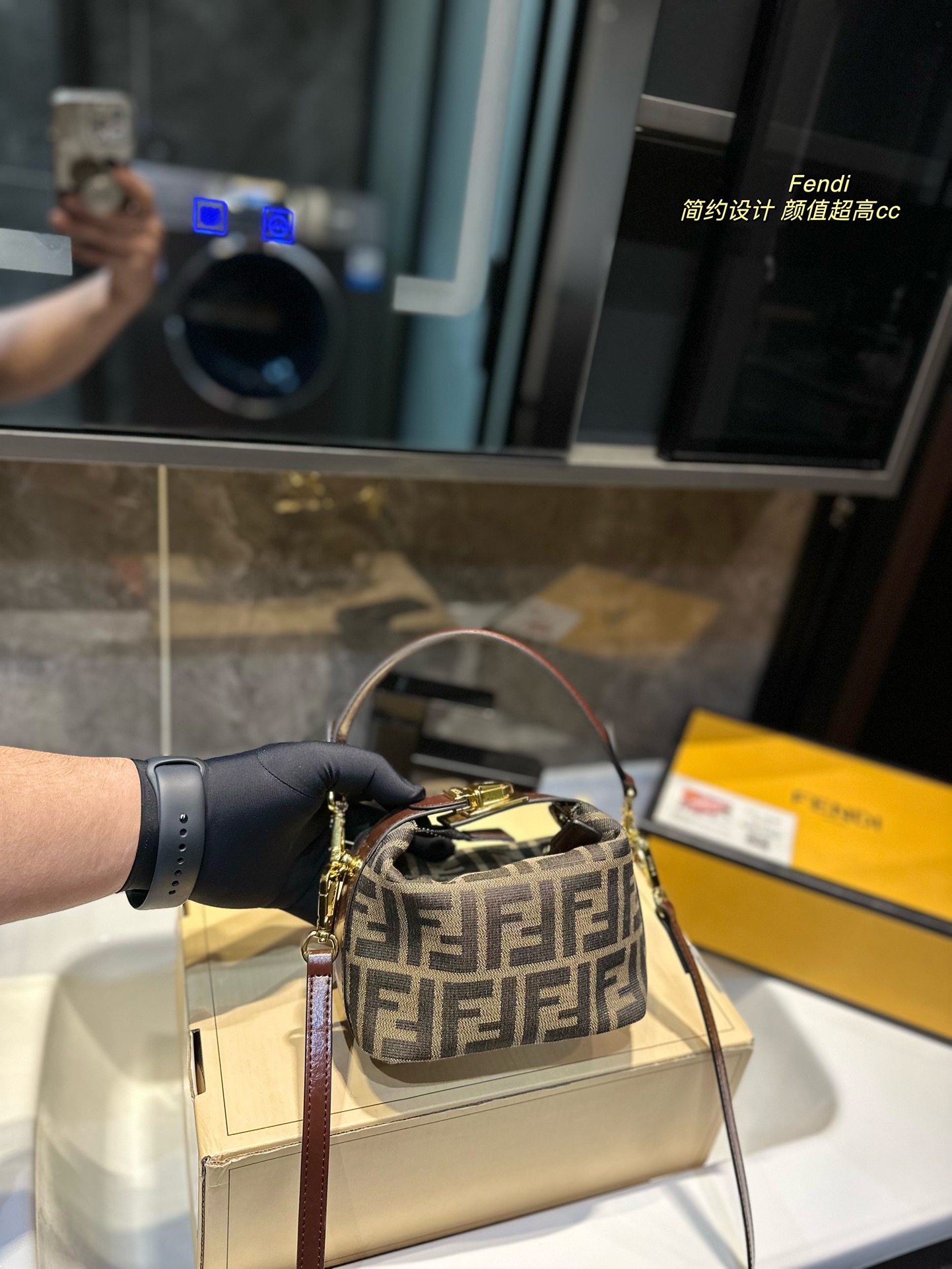 FENDI-BAGUETTE VINTAGE STYLE