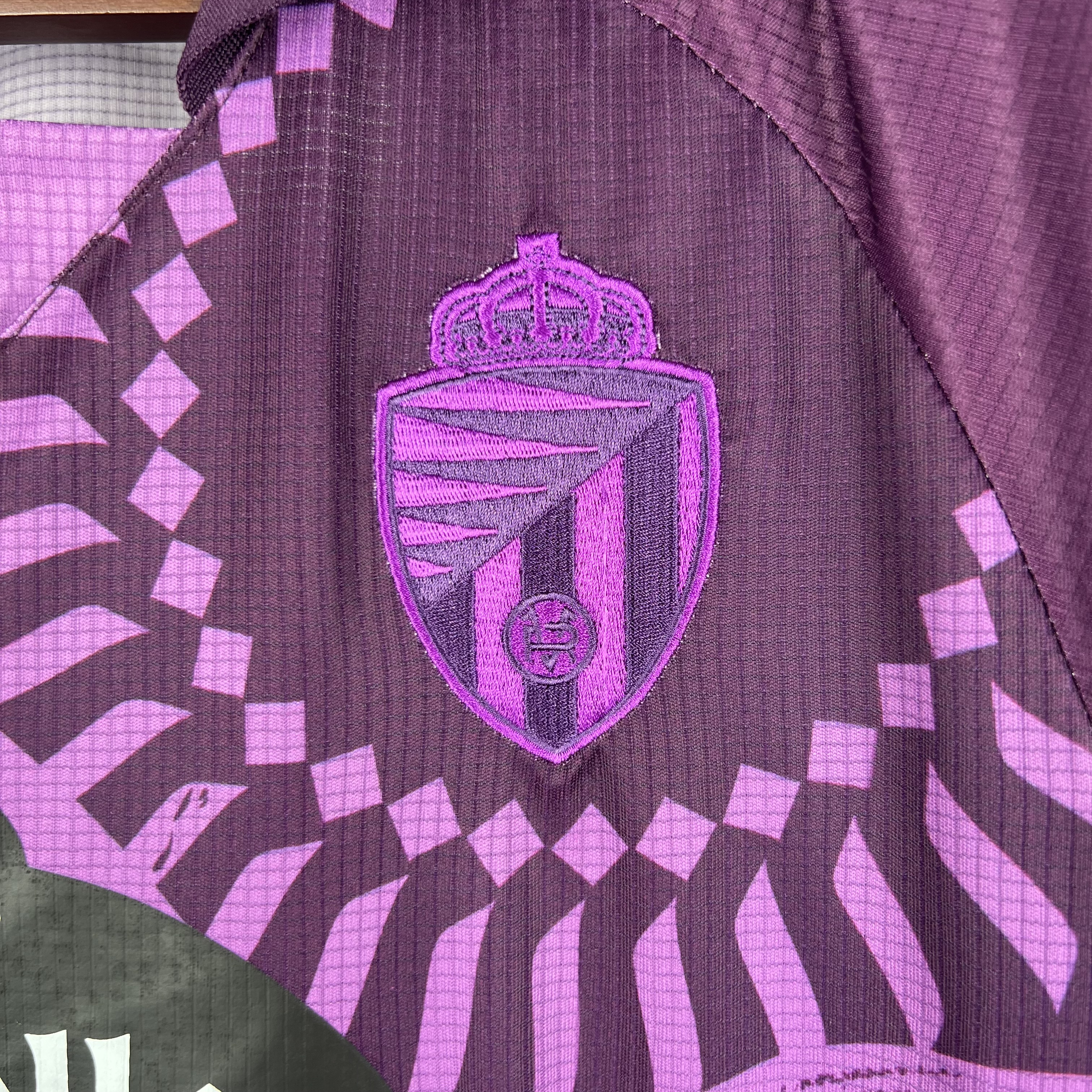 Valladolid 23-24 Away Stadium Jersey - Fans Version - SOCCERDEALSHOP