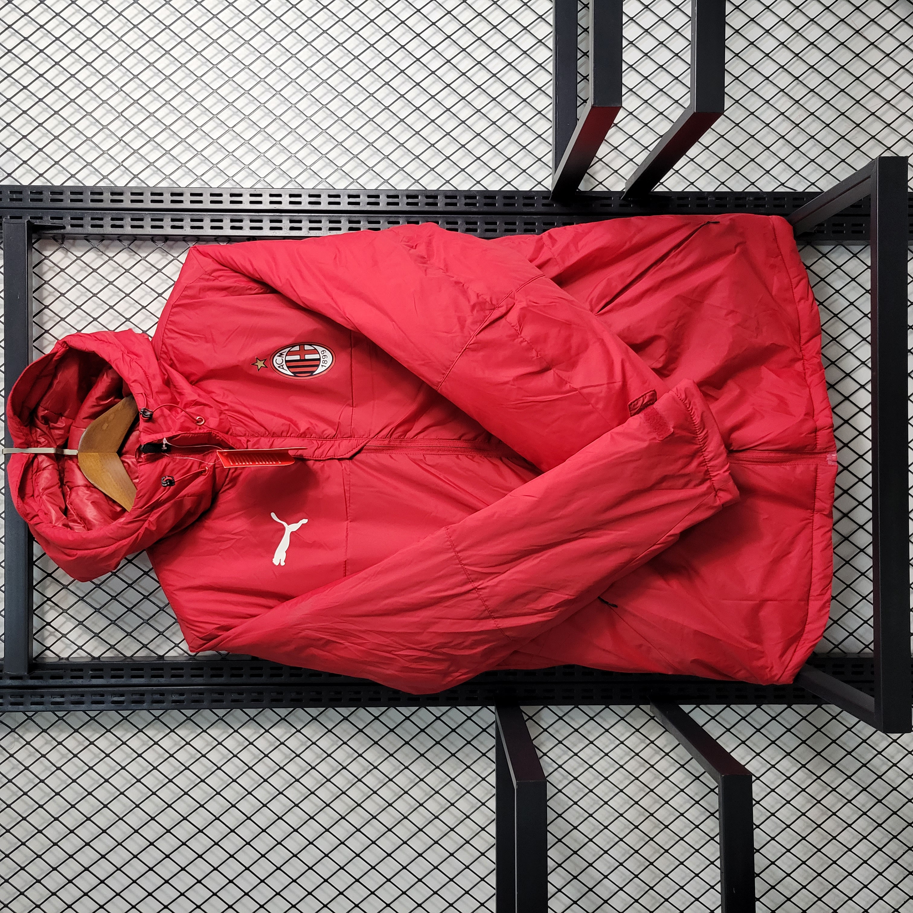 AC Milan 23-24 Men's Hooded Thermal Cotton Jacket - Red - SOCCERDEALSHOP